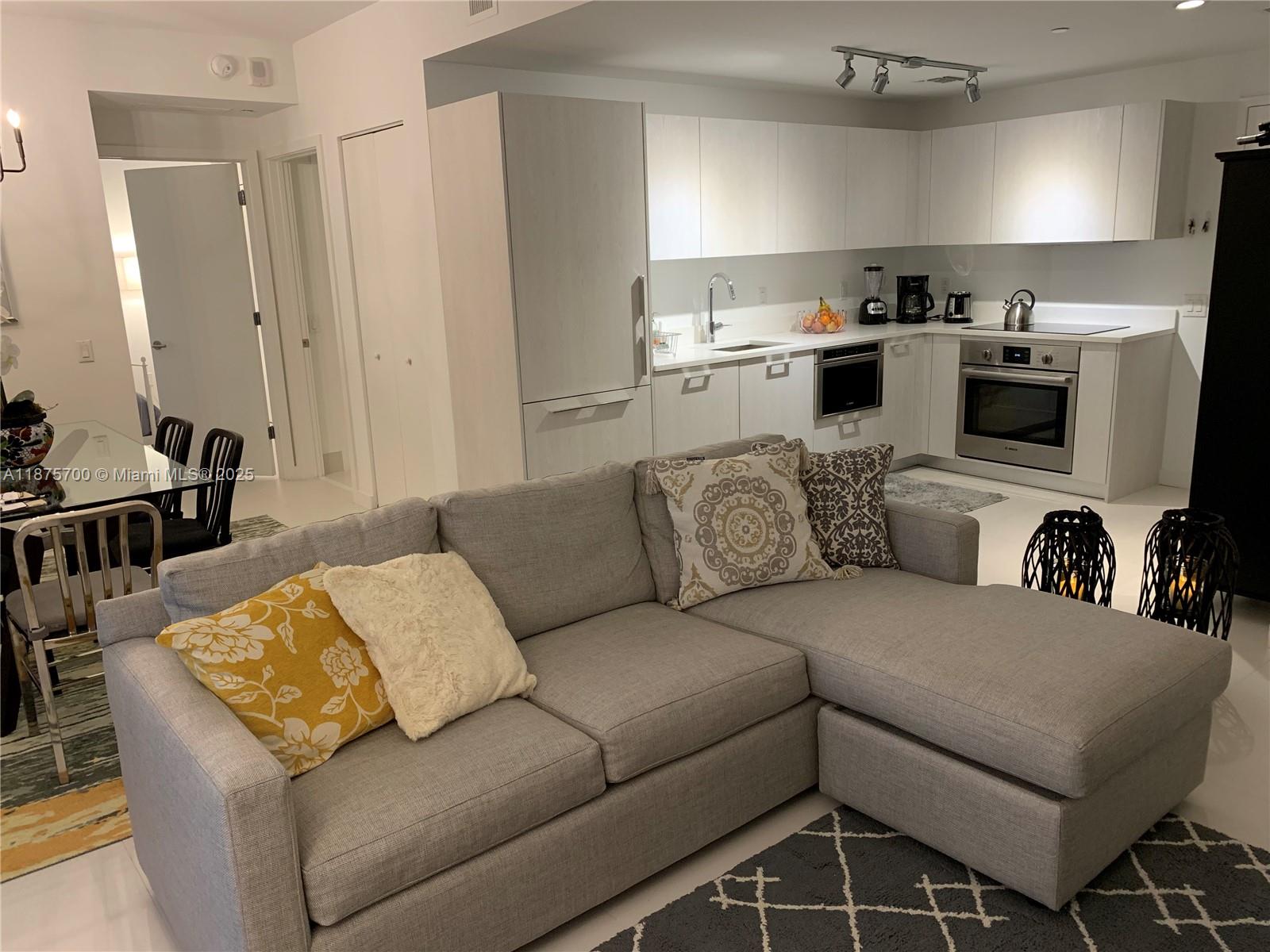 PARAISO BAYVIEWS CONDO - Residential Lease