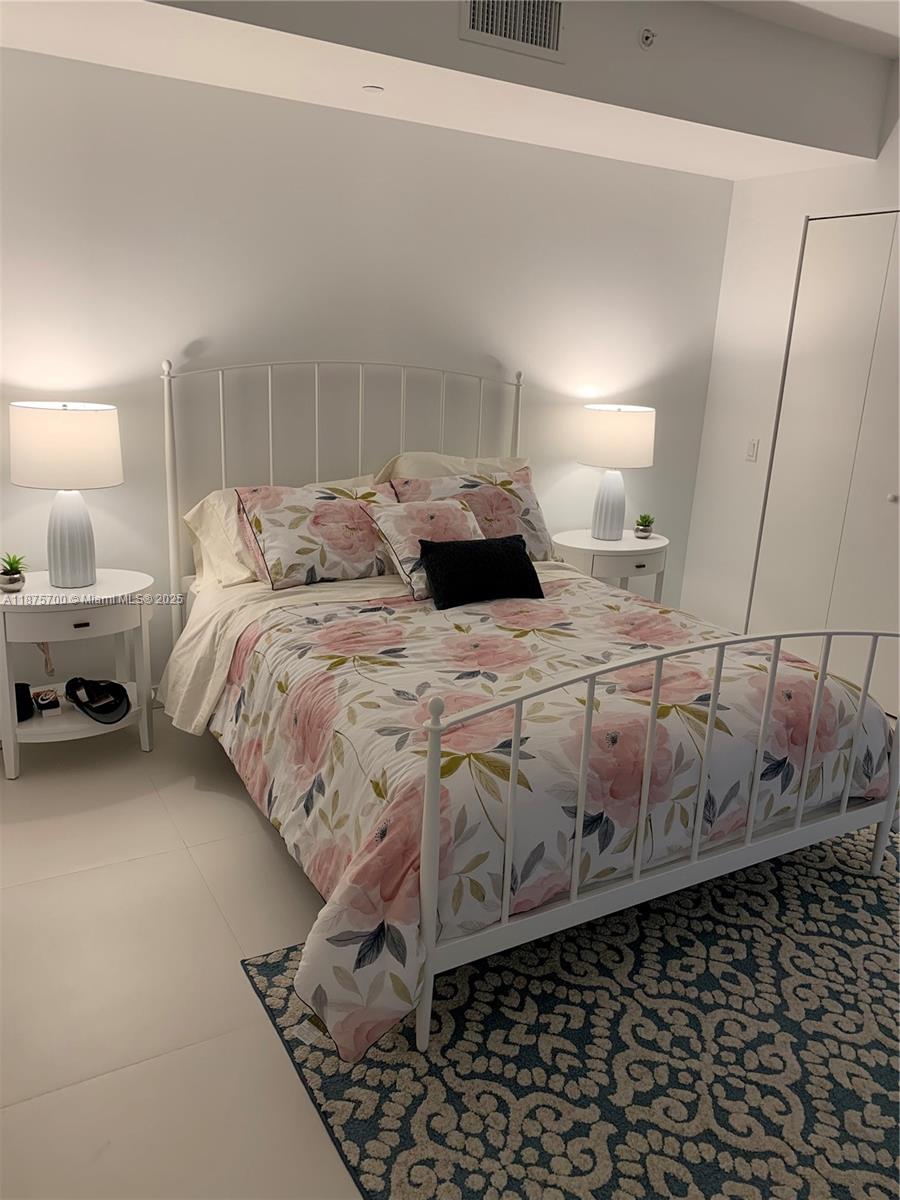 PARAISO BAYVIEWS CONDO - Residential Lease
