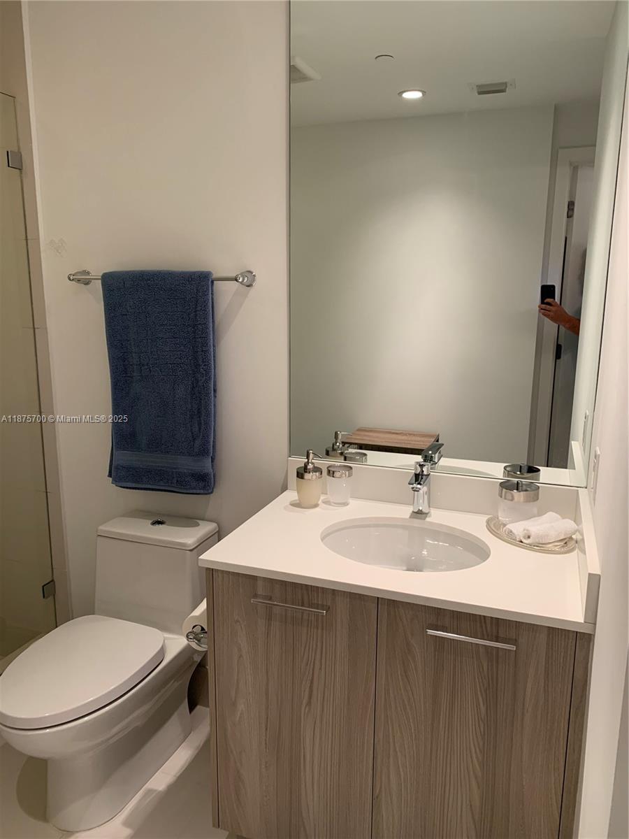 PARAISO BAYVIEWS CONDO - Residential Lease
