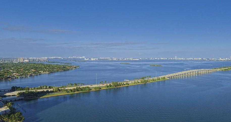PARAISO BAYVIEWS CONDO - Residential Lease