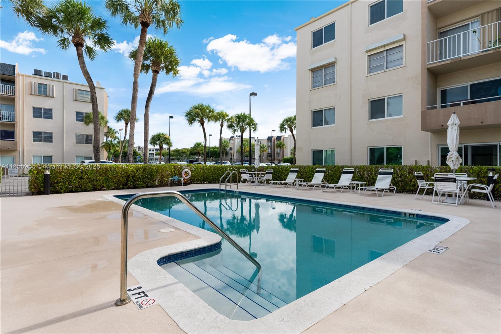 KINGS CREEK SO CONDO - Residential