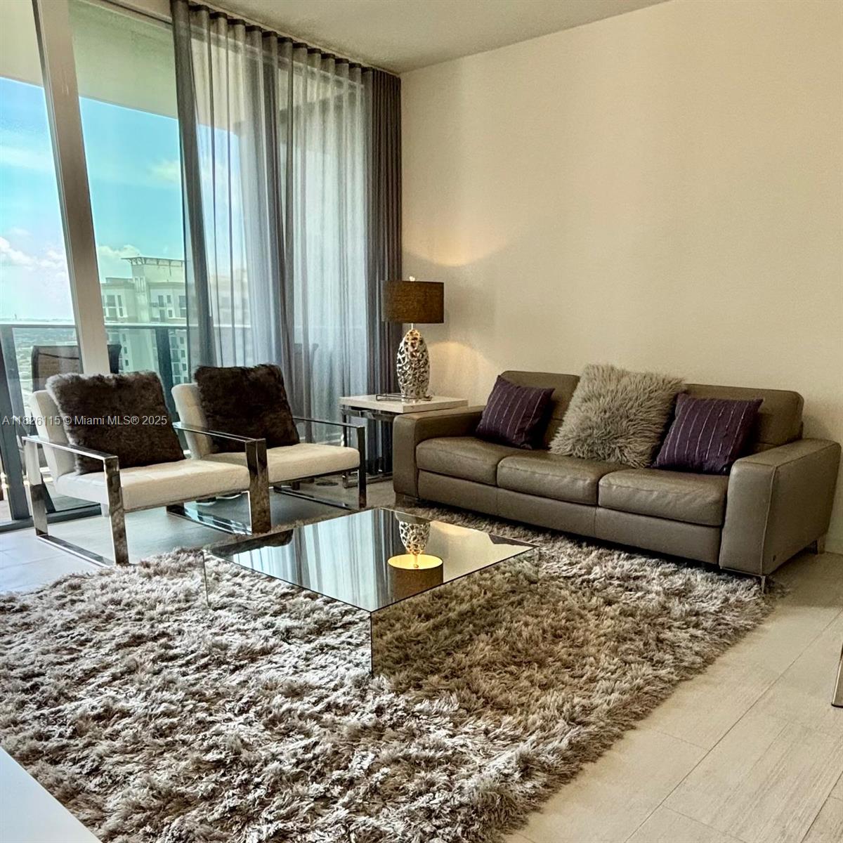 1000 Brickell Plz 3404