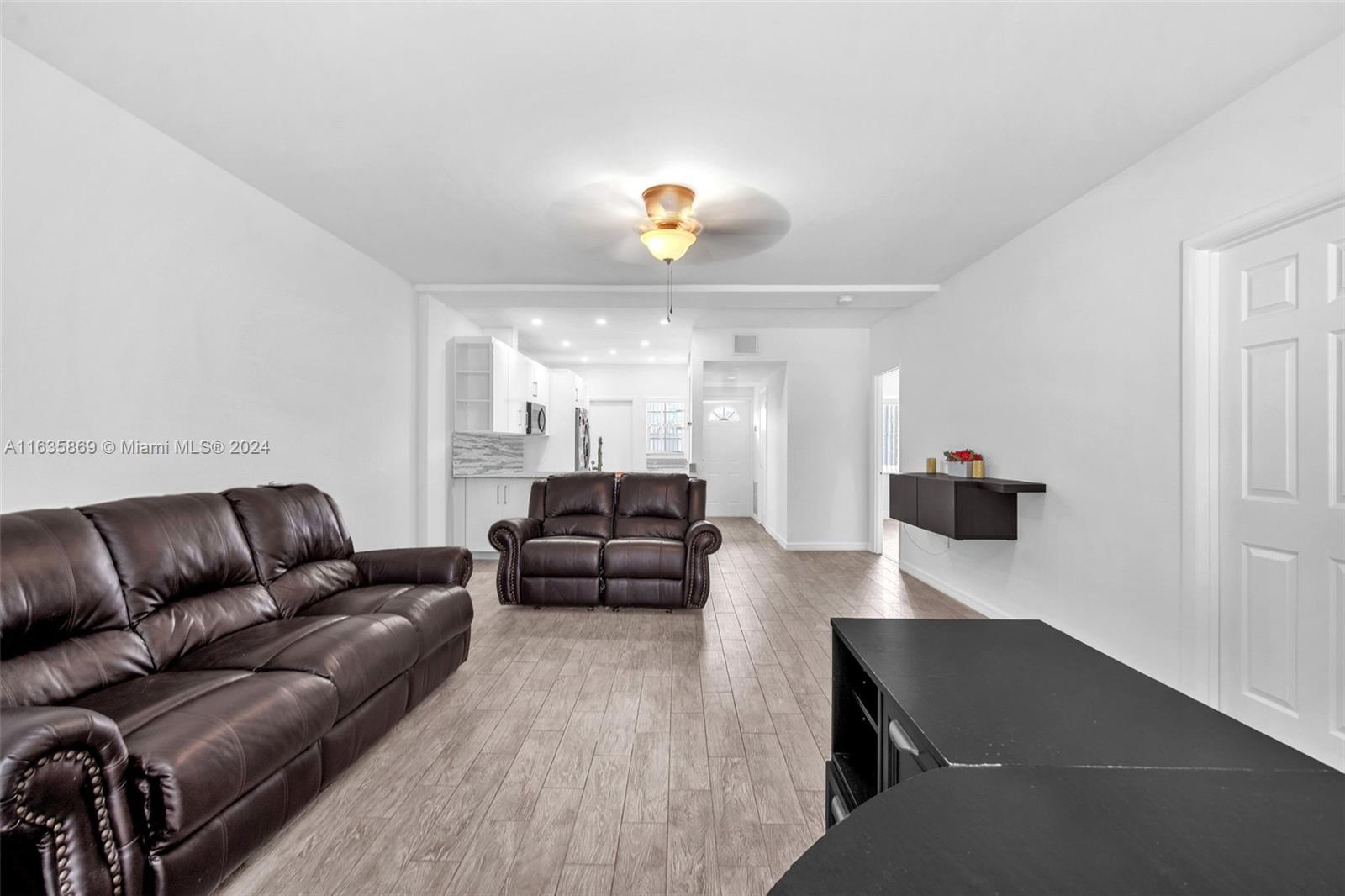 LUNA AT HOLLYWOOD CONDO I - Residential