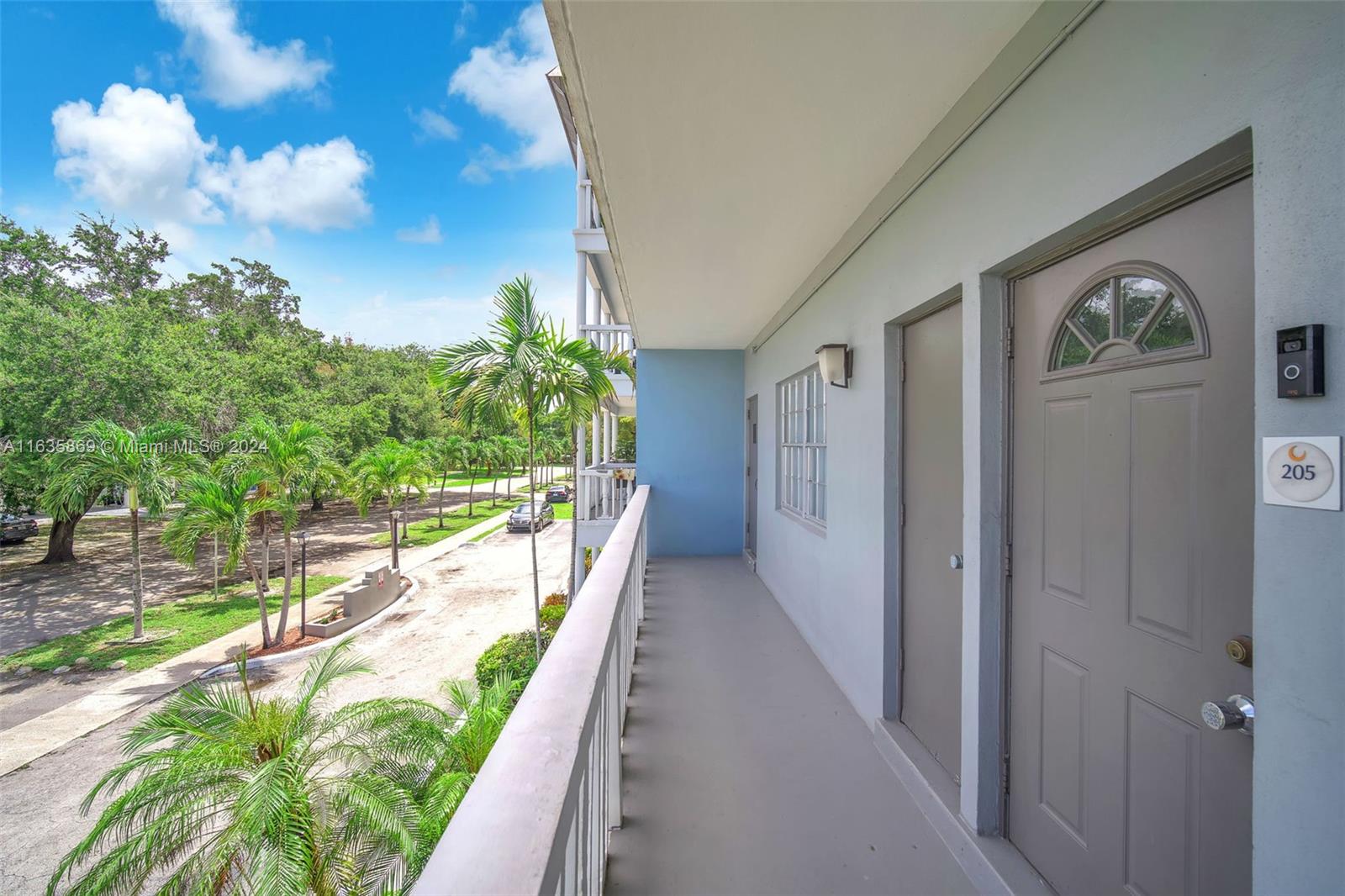 LUNA AT HOLLYWOOD CONDO I - Residential