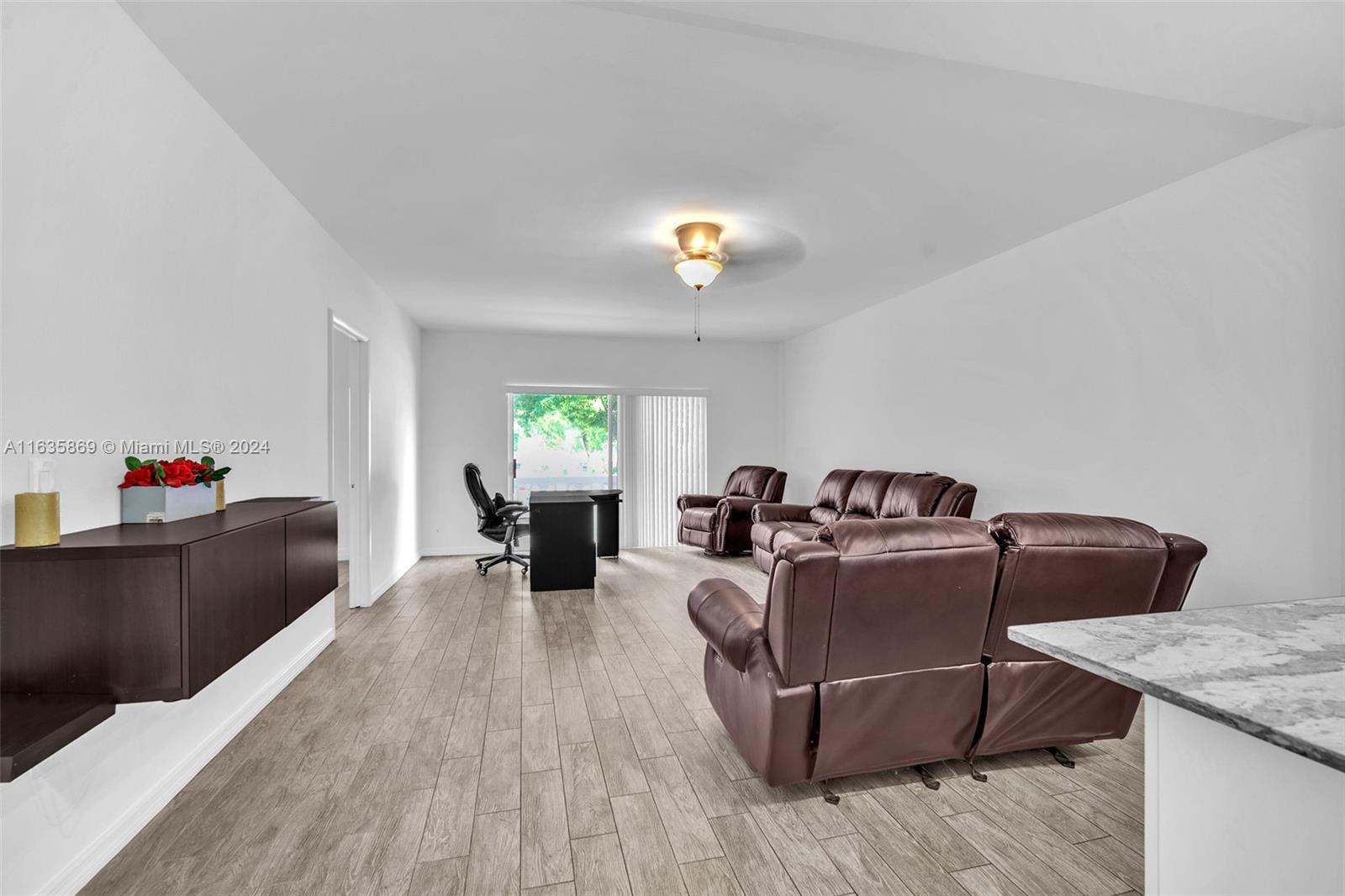 LUNA AT HOLLYWOOD CONDO I - Residential