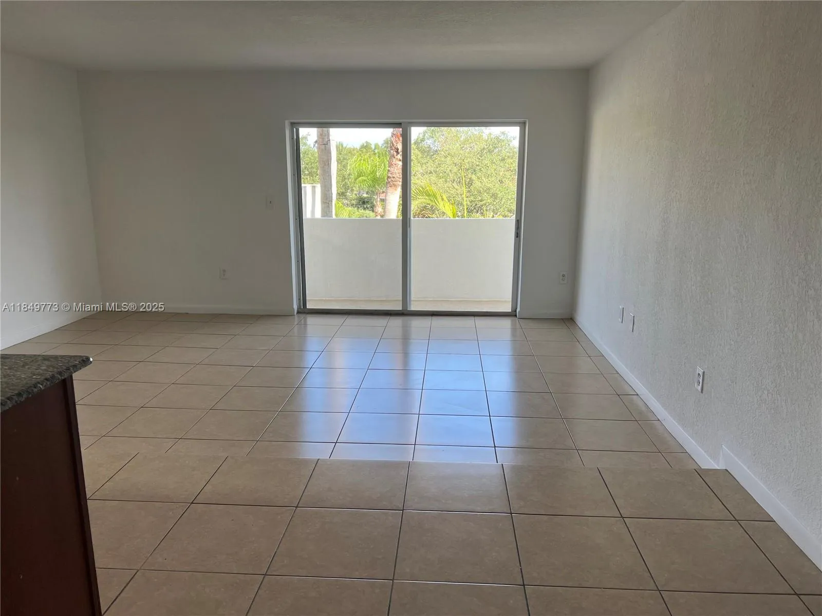 Pinecrest, Florida 33156, United States, 2 Bedrooms Bedrooms, ,2 BathroomsBathrooms,Residential,Active,210619