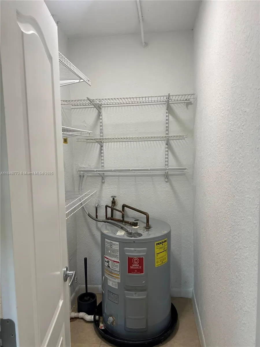 Pinecrest, Florida 33156, United States, 2 Bedrooms Bedrooms, ,2 BathroomsBathrooms,Residential,Active,210619