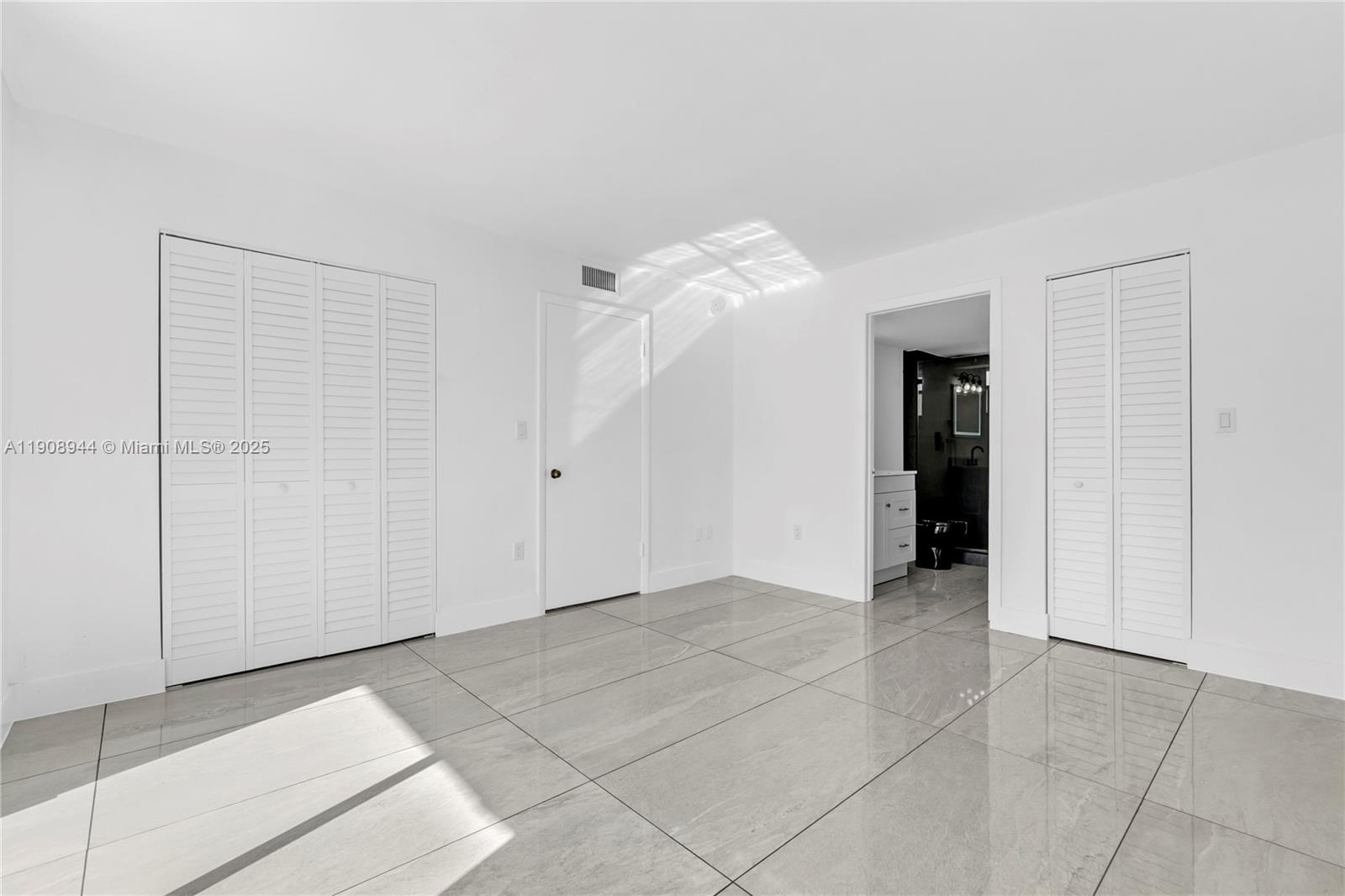 PARKVIEW PLAZA CONDO - Residential Lease