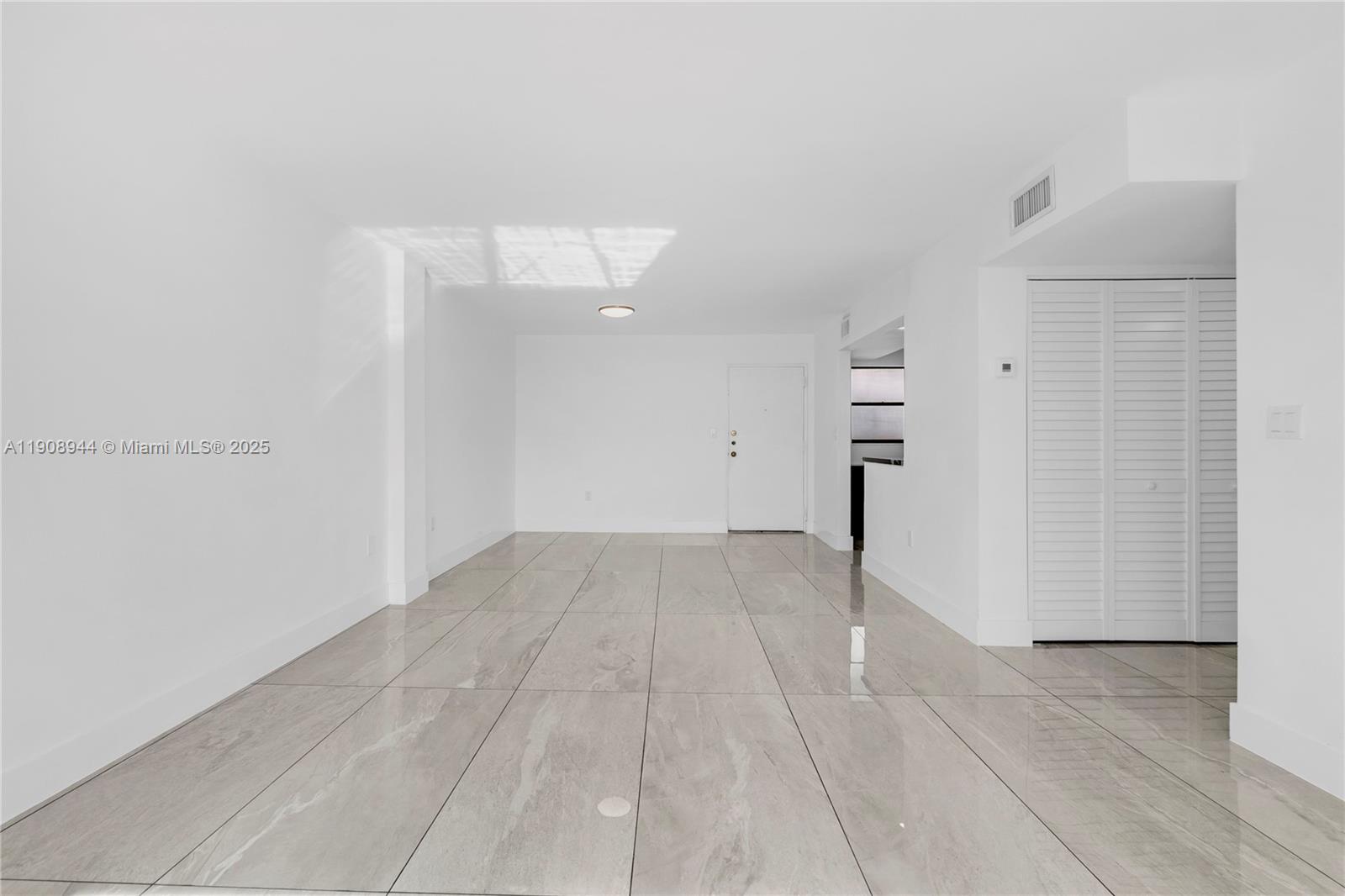 PARKVIEW PLAZA CONDO - Residential Lease