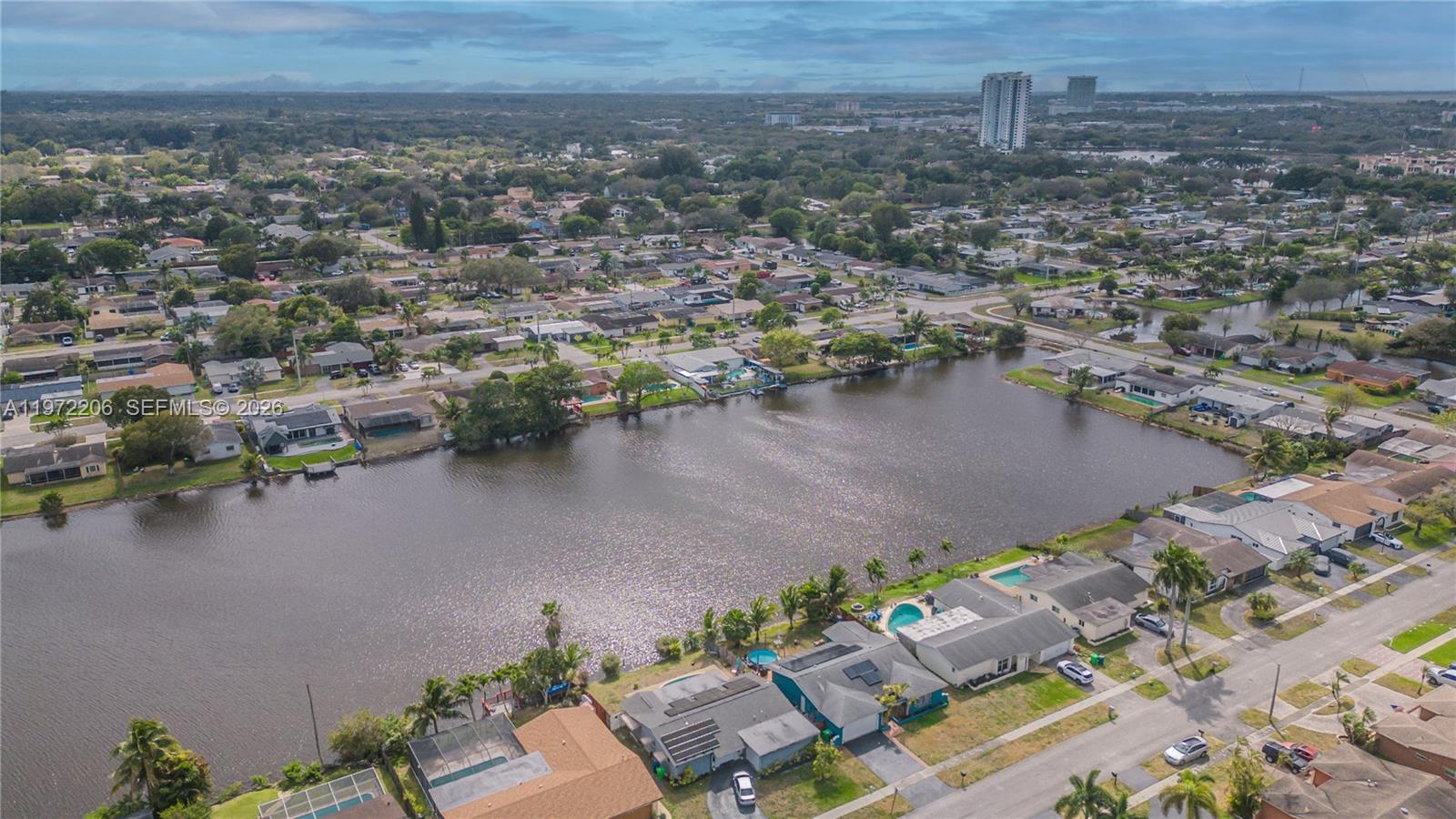 SUNRISE GOLF VILLAGE SEC - Residential