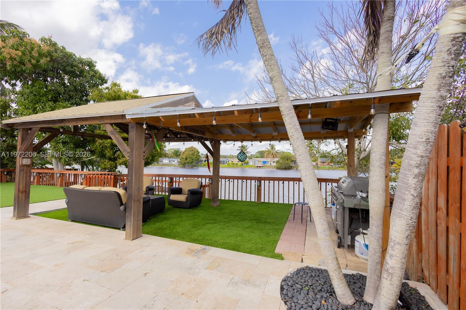 SUNRISE GOLF VILLAGE SEC - Residential