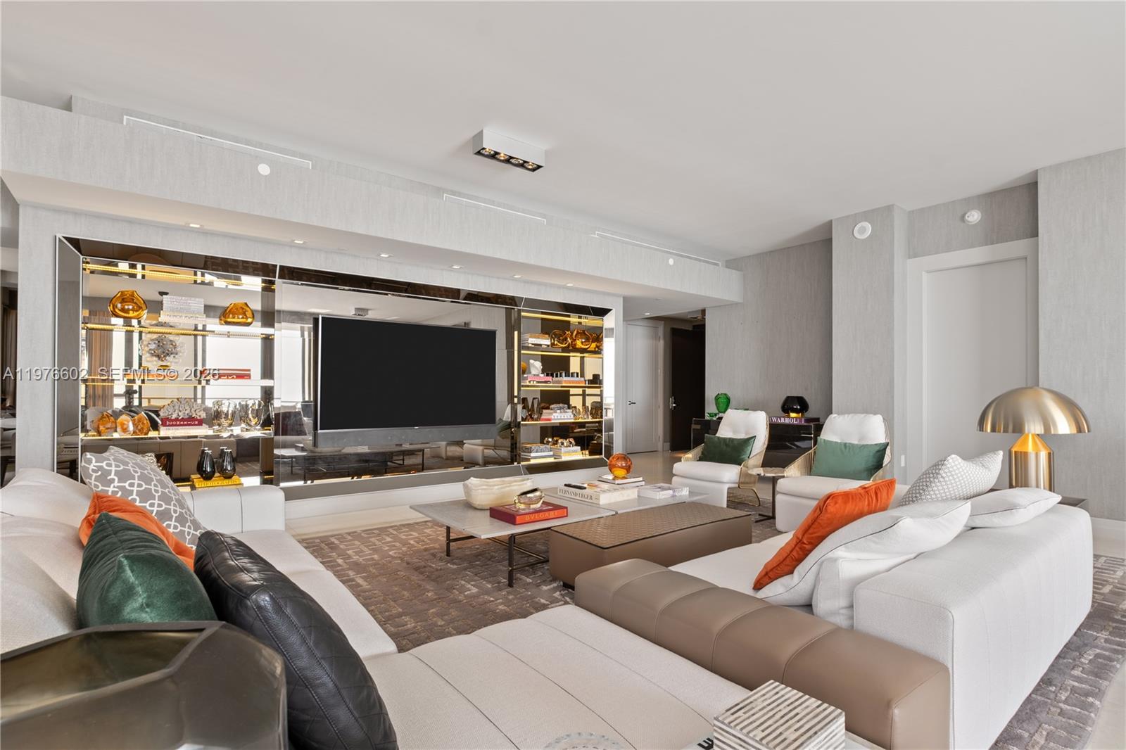 17749 Collins Ave 902