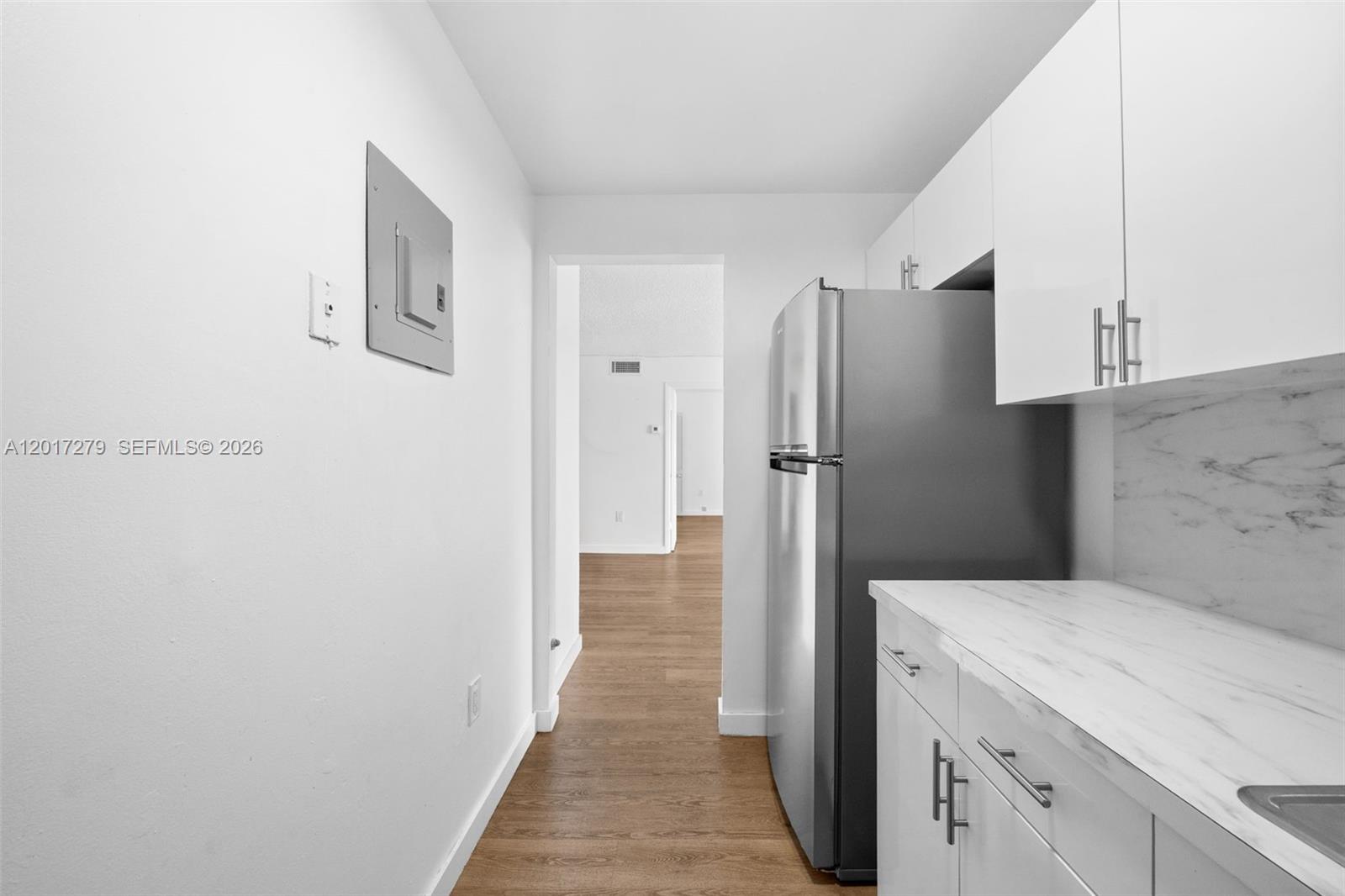 4801 NW 7th Street 803-16