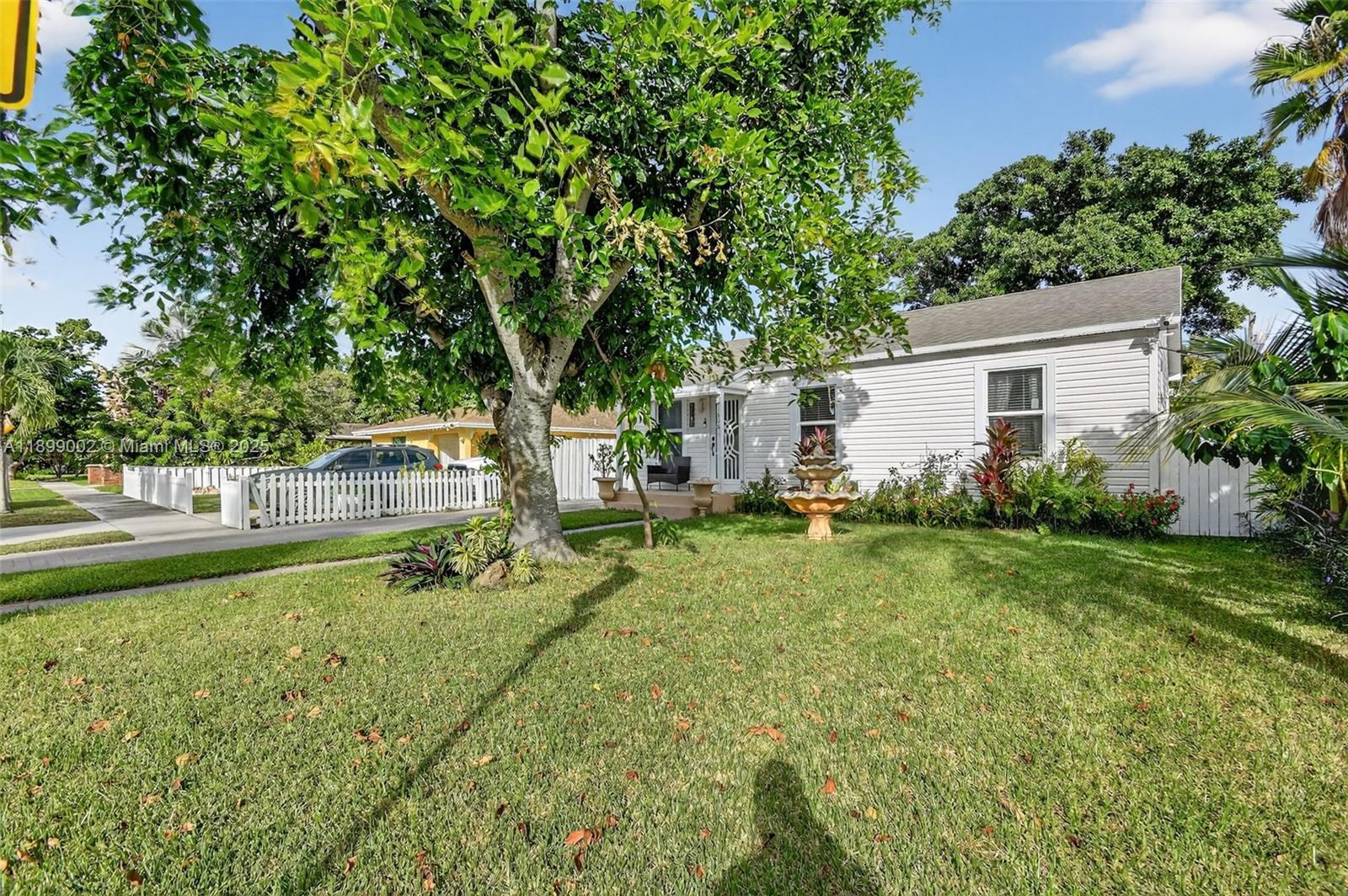 LAKE WORTH HEIGHTS - Residential