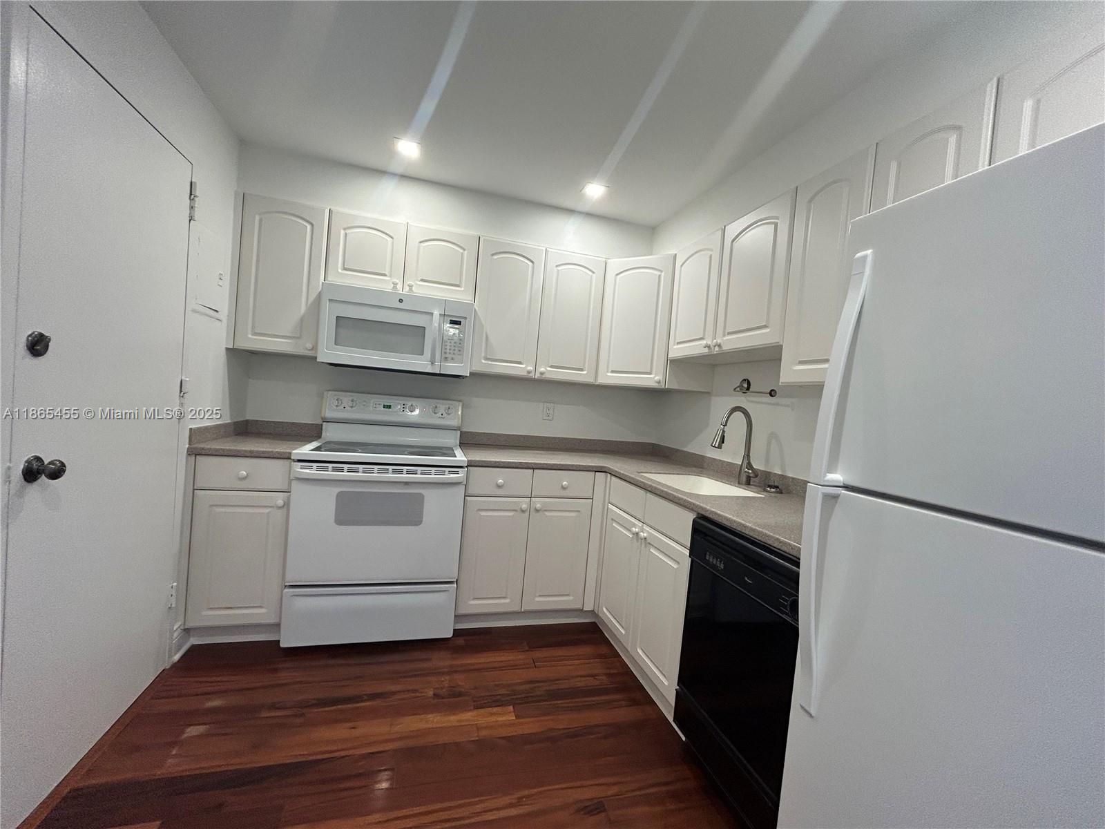 OCEAN VIEW TOWERS CONDO - Residential Lease