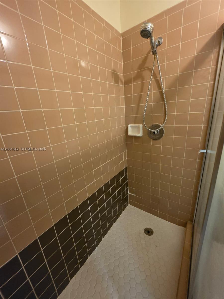 HEFTLER TOWNHOUSES AT RED - Residential