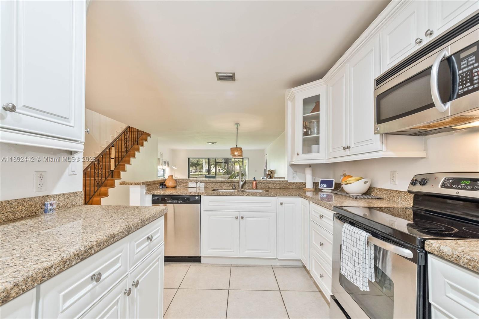 COSTA DEL SOL CONDO NO 3 - Residential