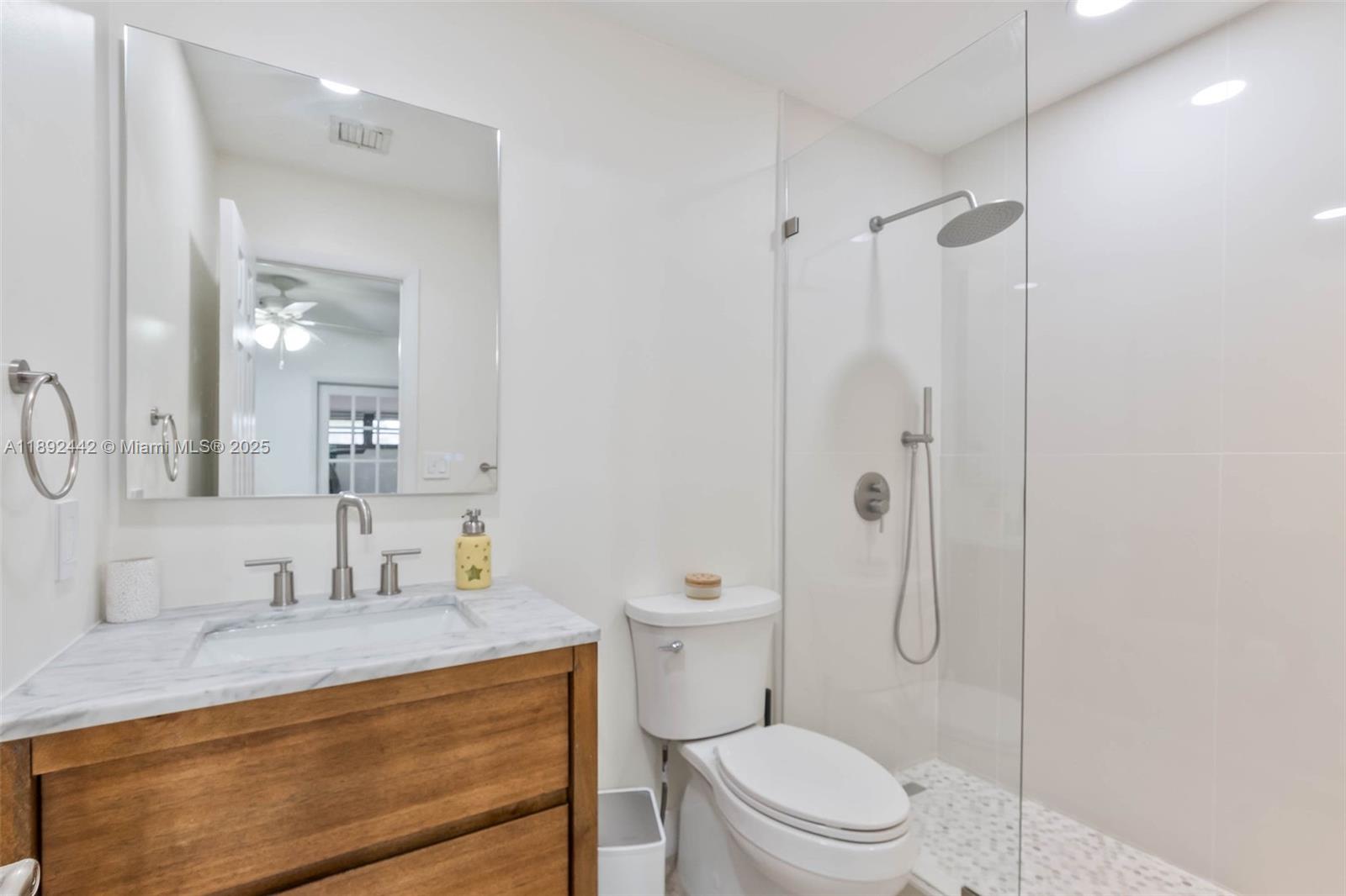 COSTA DEL SOL CONDO NO 3 - Residential