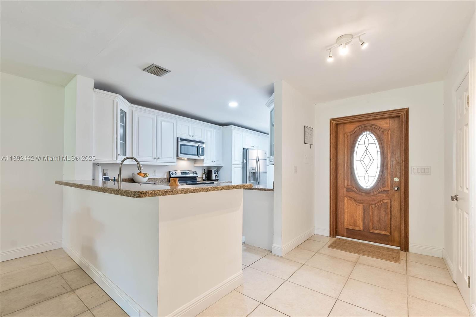 COSTA DEL SOL CONDO NO 3 - Residential