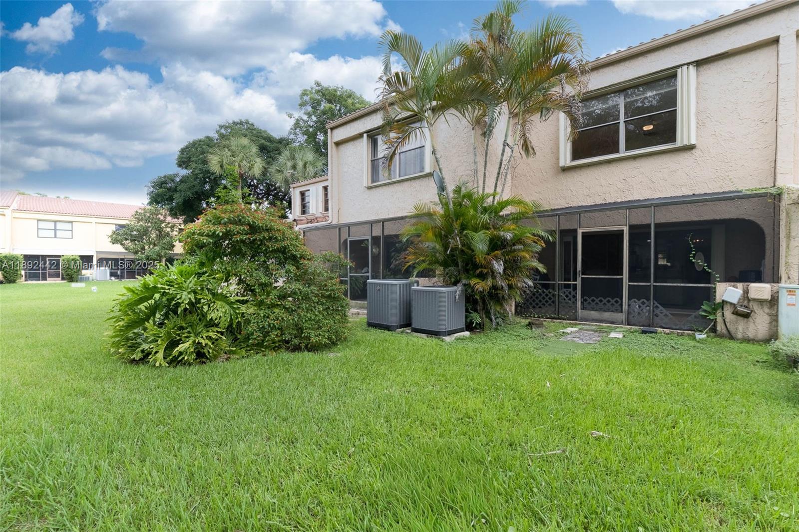 COSTA DEL SOL CONDO NO 3 - Residential