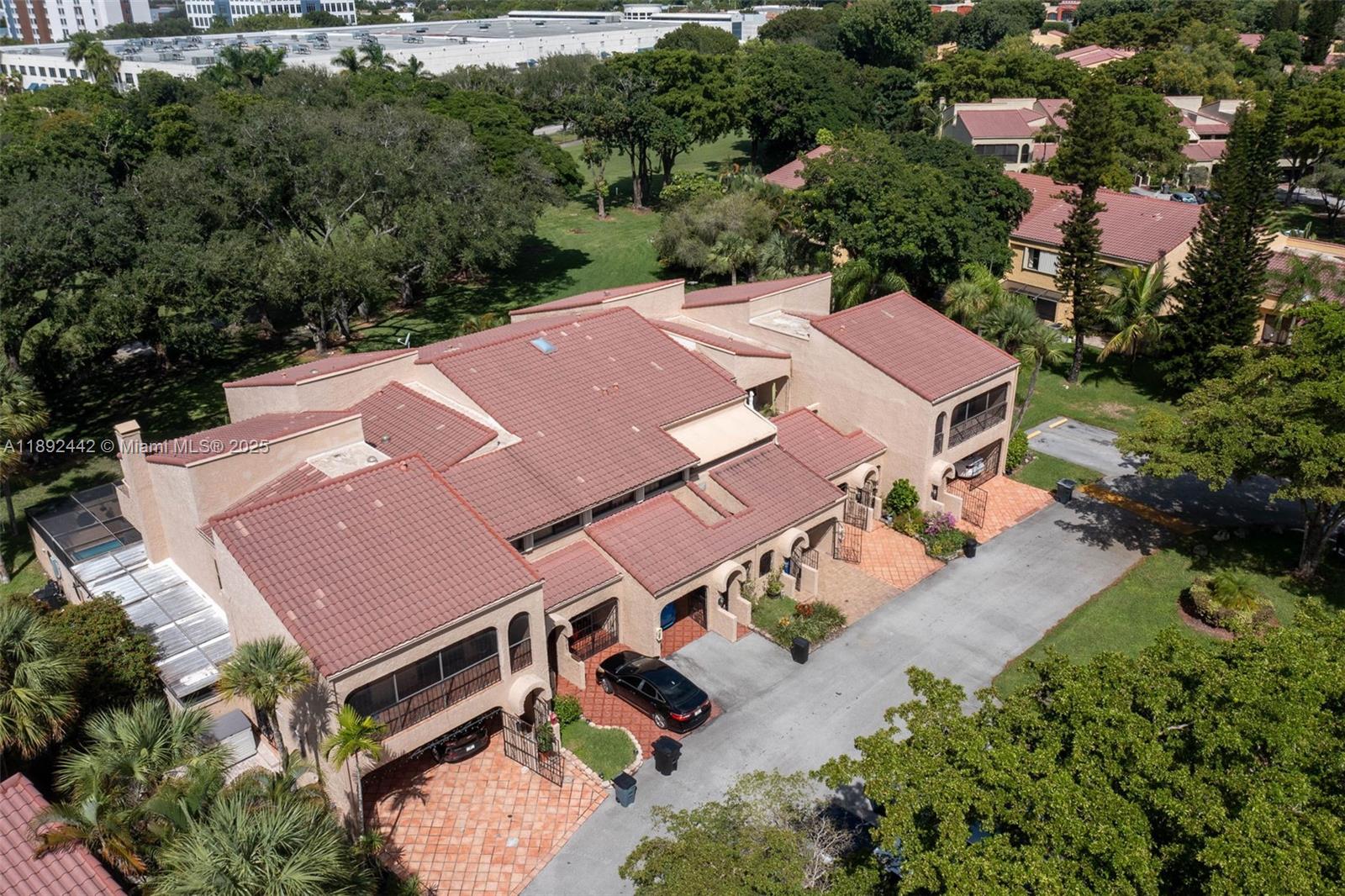 COSTA DEL SOL CONDO NO 3 - Residential