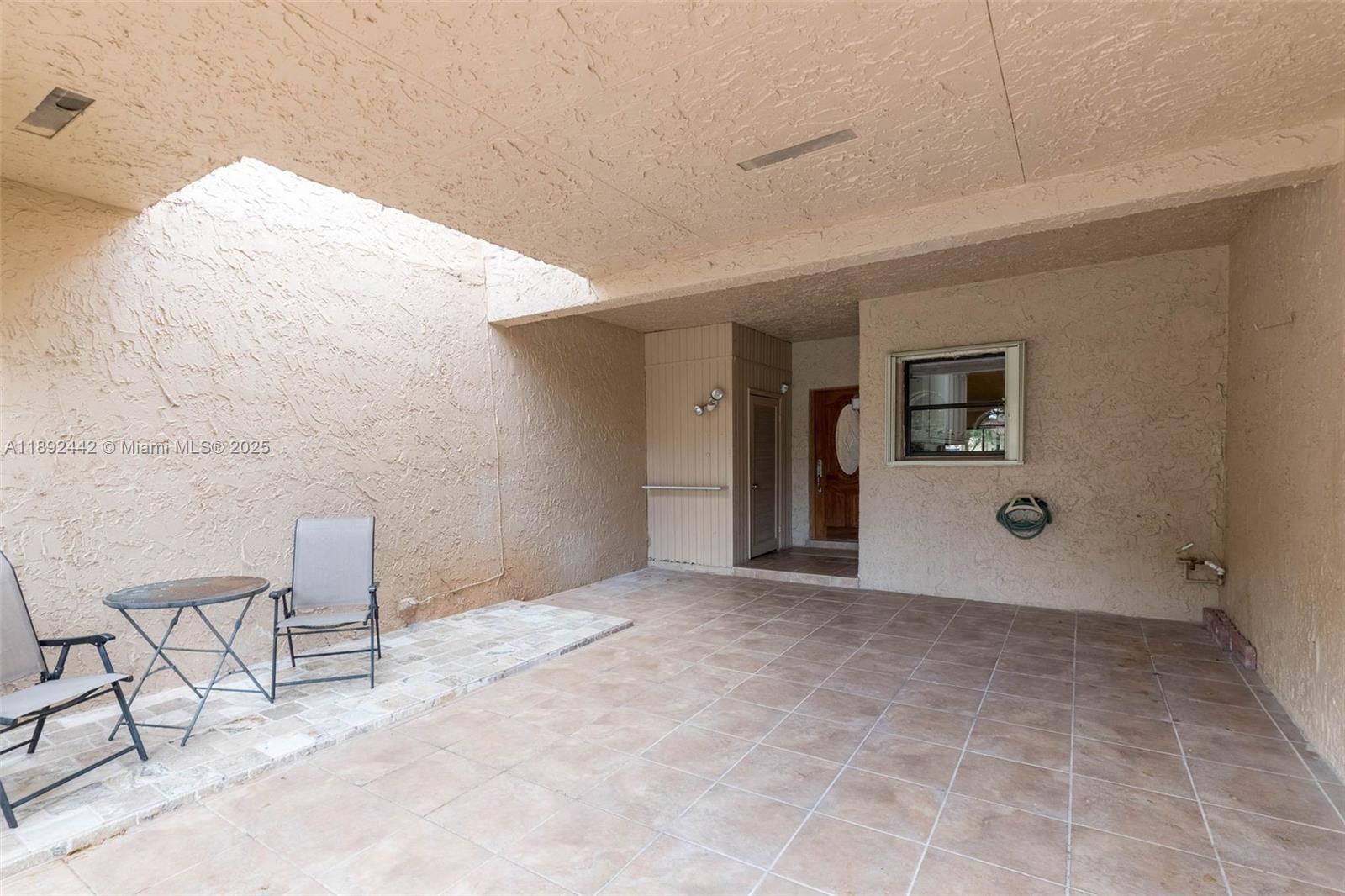 COSTA DEL SOL CONDO NO 3 - Residential