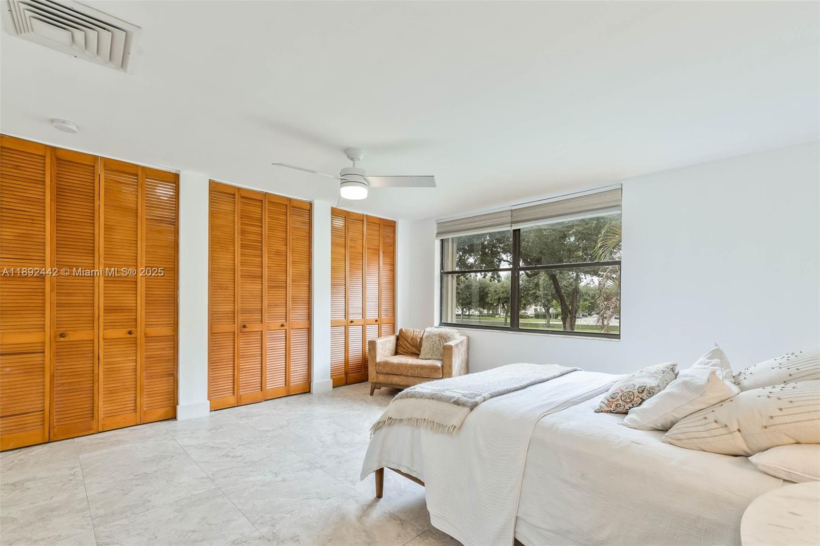 COSTA DEL SOL CONDO NO 3 - Residential