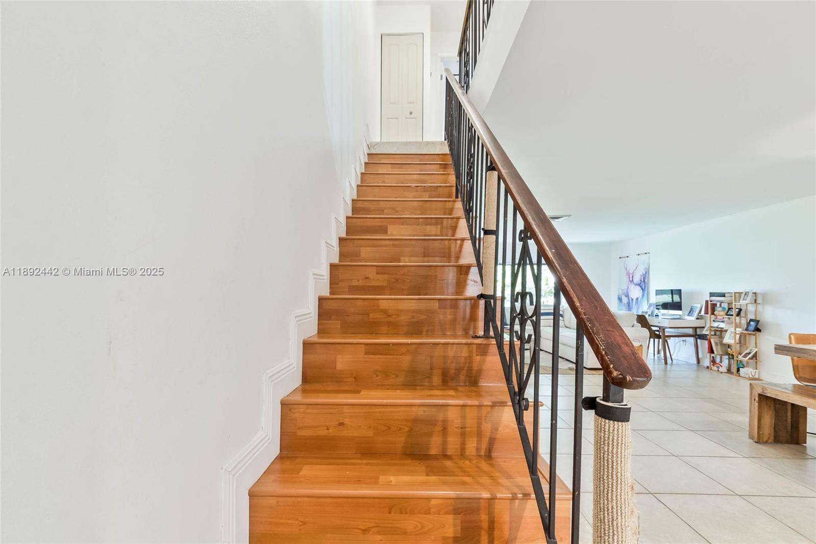 COSTA DEL SOL CONDO NO 3 - Residential