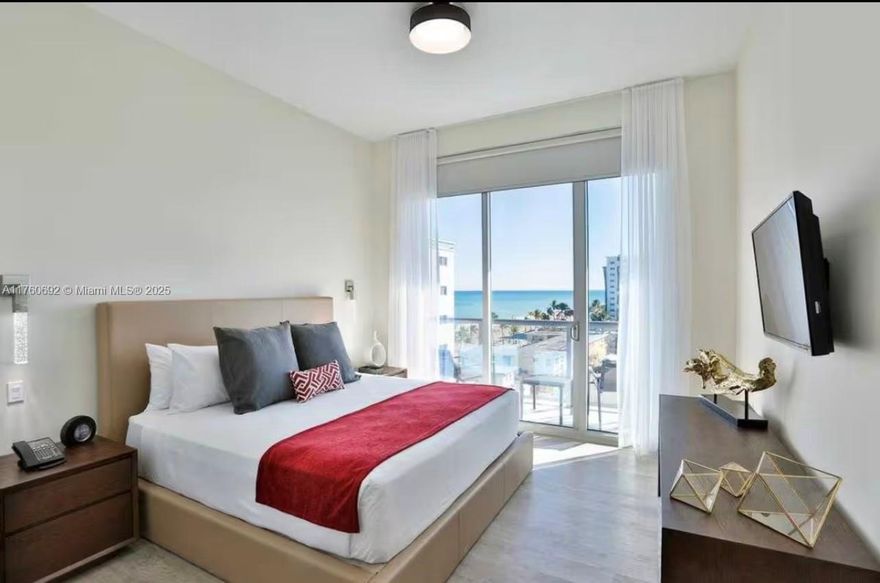 Beautiful corner unit with views of both Ocean and Intercostal. Walking distance to the beach. Fully Furnished, one bedroom unit, sleeps 4, full kitchen, short term rentals allows/ Airbnb, beach service. Best view location in the building.