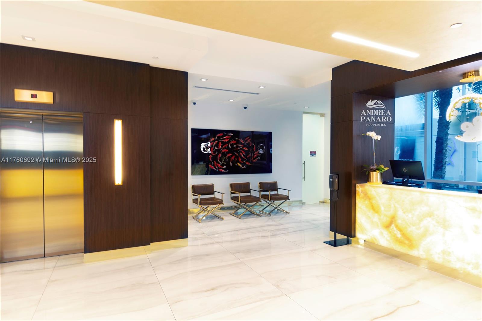 COSTA HOLLYWOOD CONDO - Residential