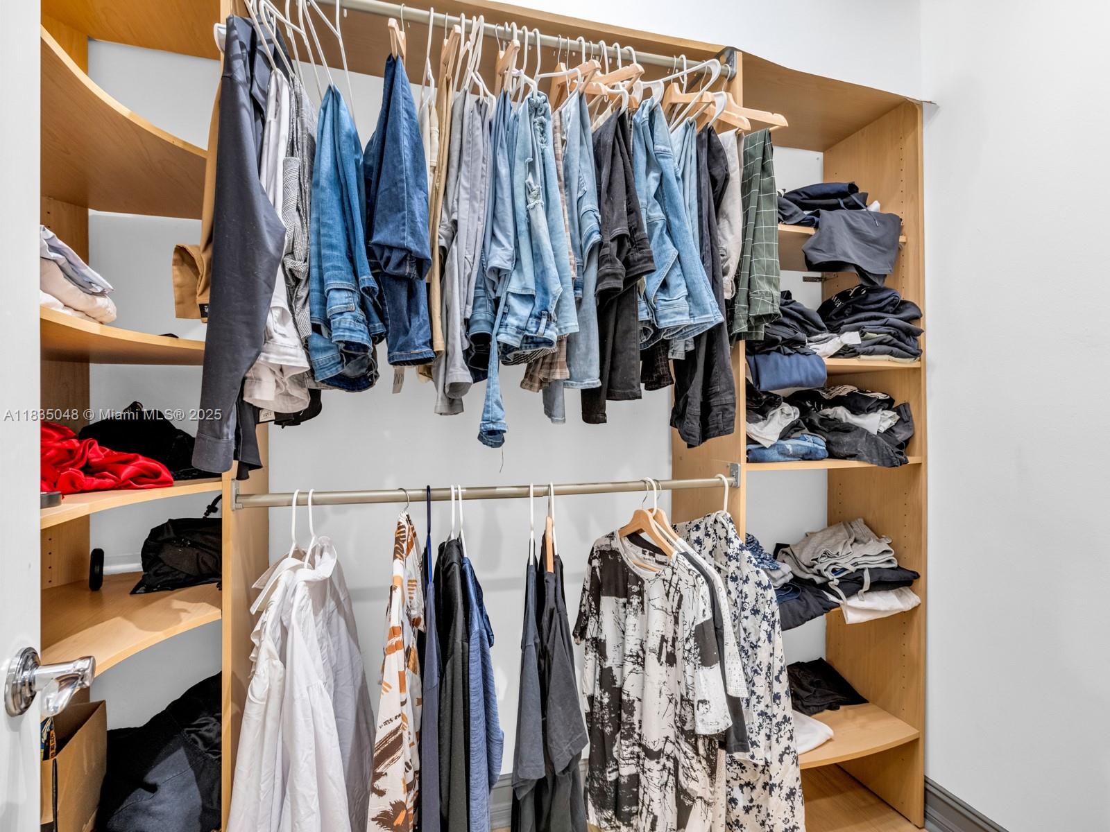 WILTON MANORS - Residential