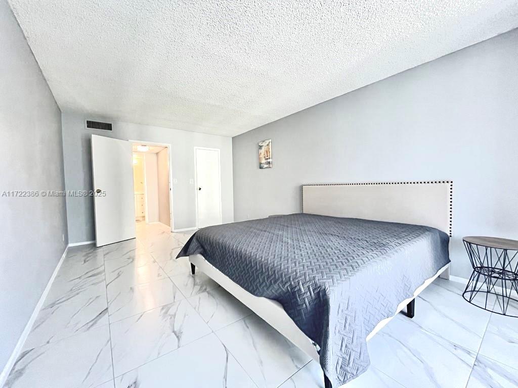 DESOTO PARK CONDO - Residential Lease