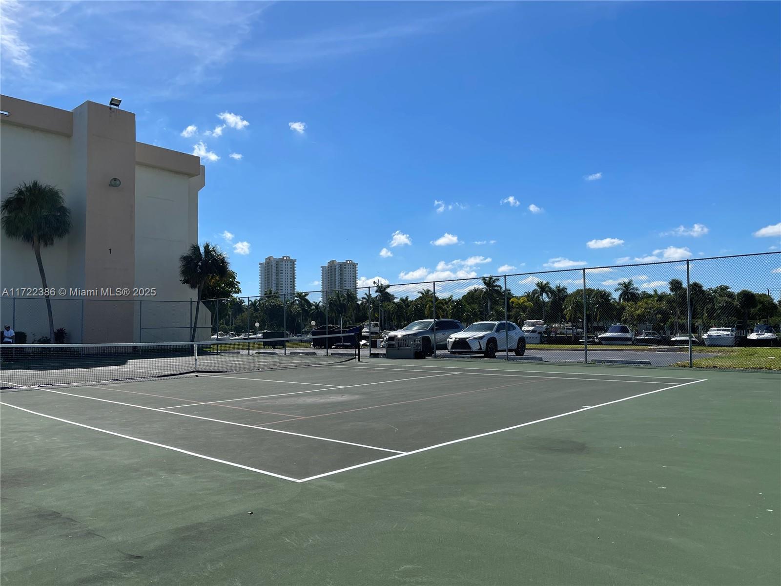 DESOTO PARK CONDO - Residential Lease