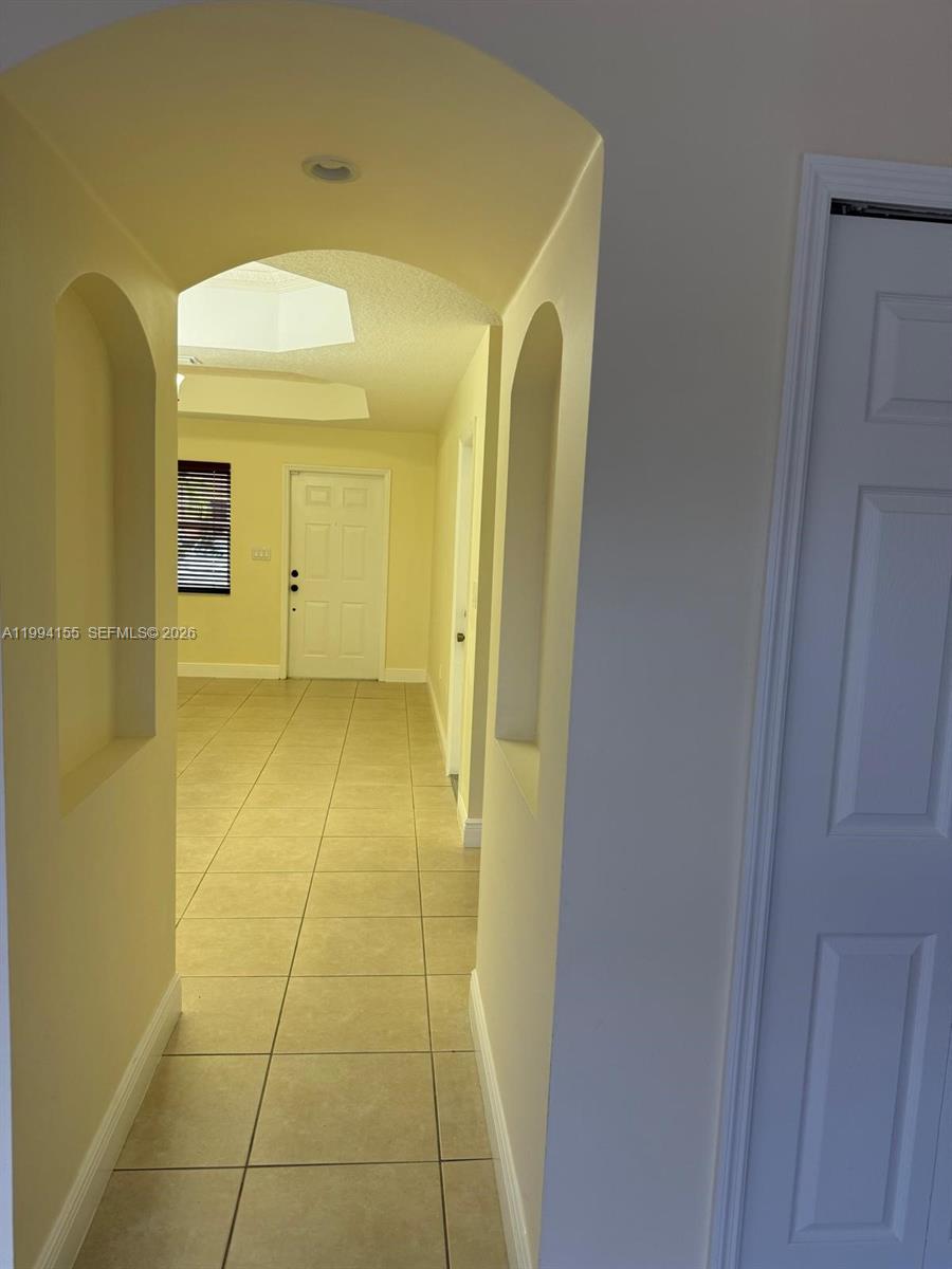 EGRET LAKES ESTATES SEC 2 - Residential Lease