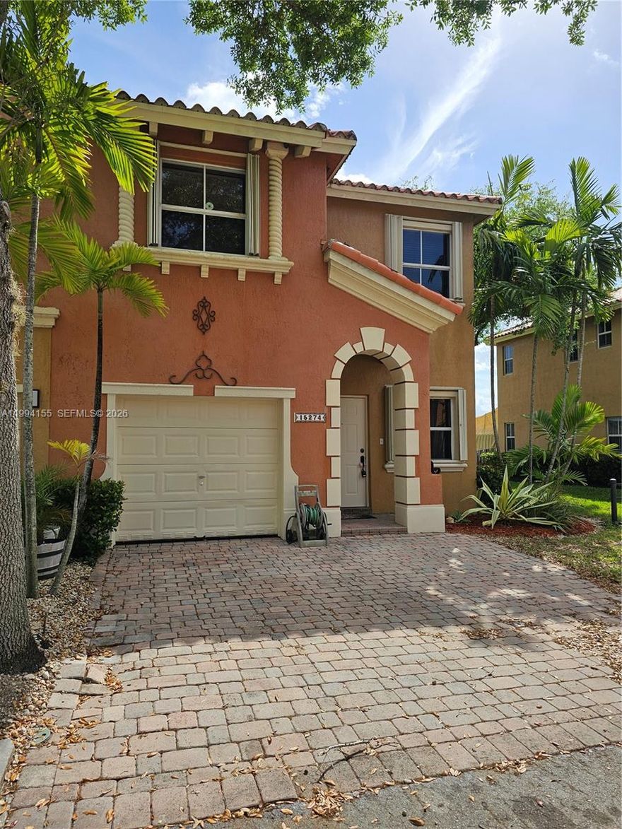 Beautiful and well-maintained 3-bedroom, 2.5-bathroom townhouse located in a highly sought-after gated community. This spacious home features a living room, an open-concept dining area, a family room, and a private, fenced, and paved backyard offering serene water views and stunning sunsets. Take advantage of the walking trails that border the lake. The community offers resort-style amenities, including a clubhouse, swimming pool, children's playground, and more.
The property includes a convenient parking space right at the entrance of the home, with additional guest parking available. It is situated in a quiet area, close to shops, restaurants, and major highways.
Easy to show.