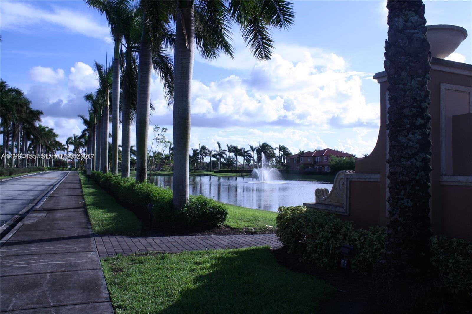 EGRET LAKES ESTATES SEC 2 - Residential Lease