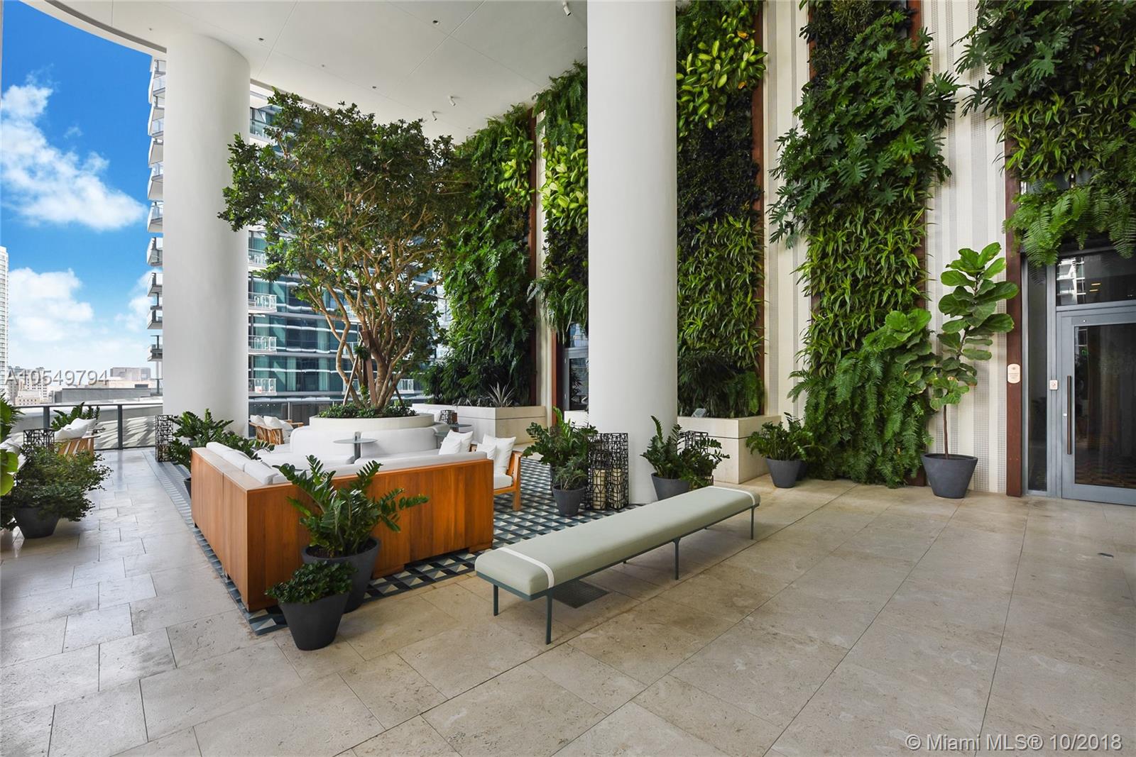 801 SMA RESIDENCES CONDO - Residential Lease