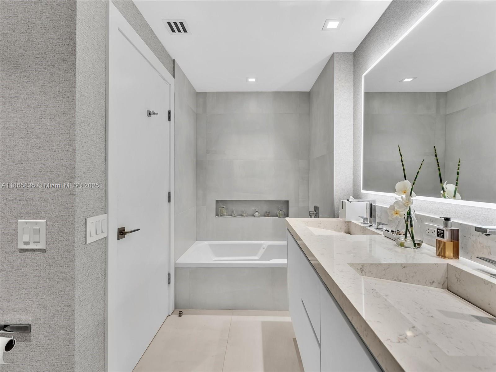 ATLANTIC I AT THE POINT - Residential