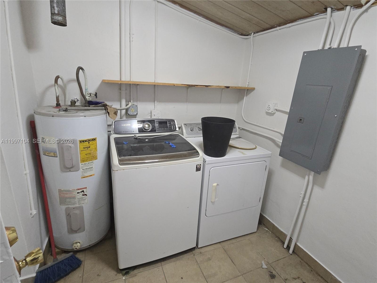 MIRACLE MANOR 3RD ADDN - Residential