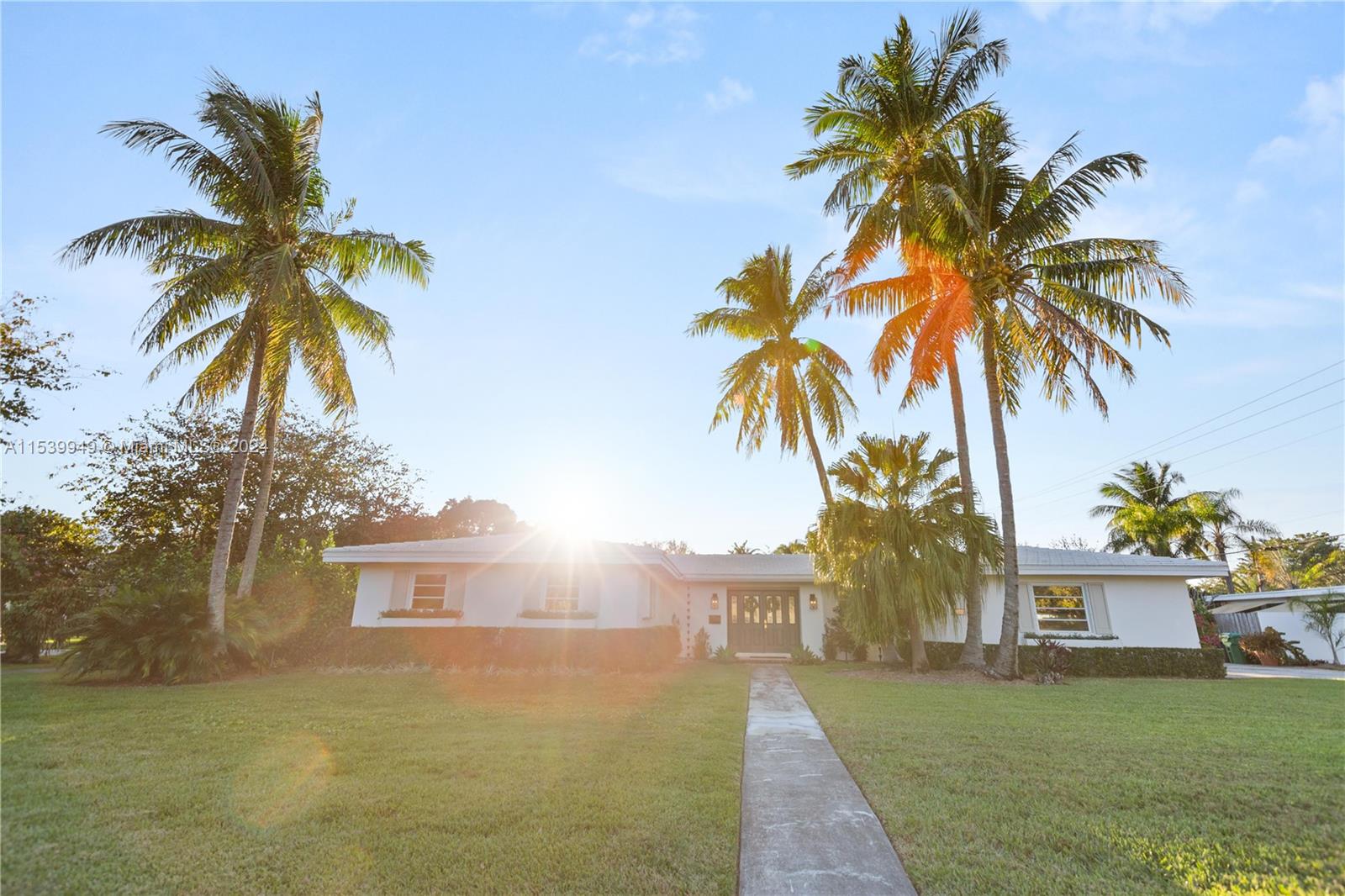 CORAL REEF ESTATES - Residential