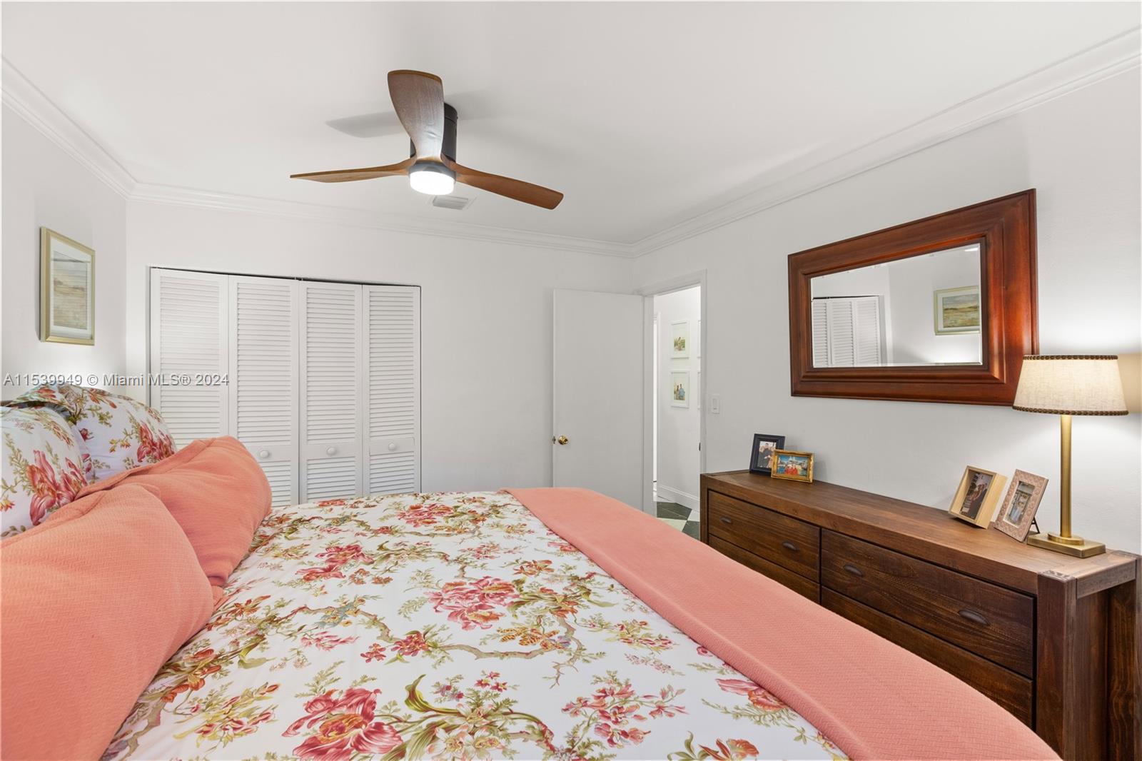 CORAL REEF ESTATES - Residential