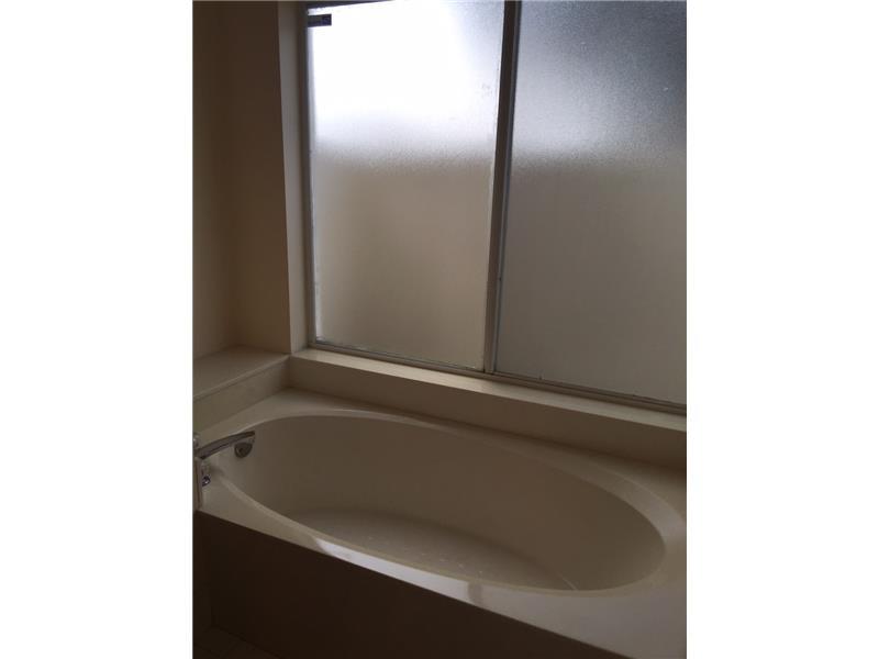 LAKEVIEW ESTATES PH 1 - Residential Lease