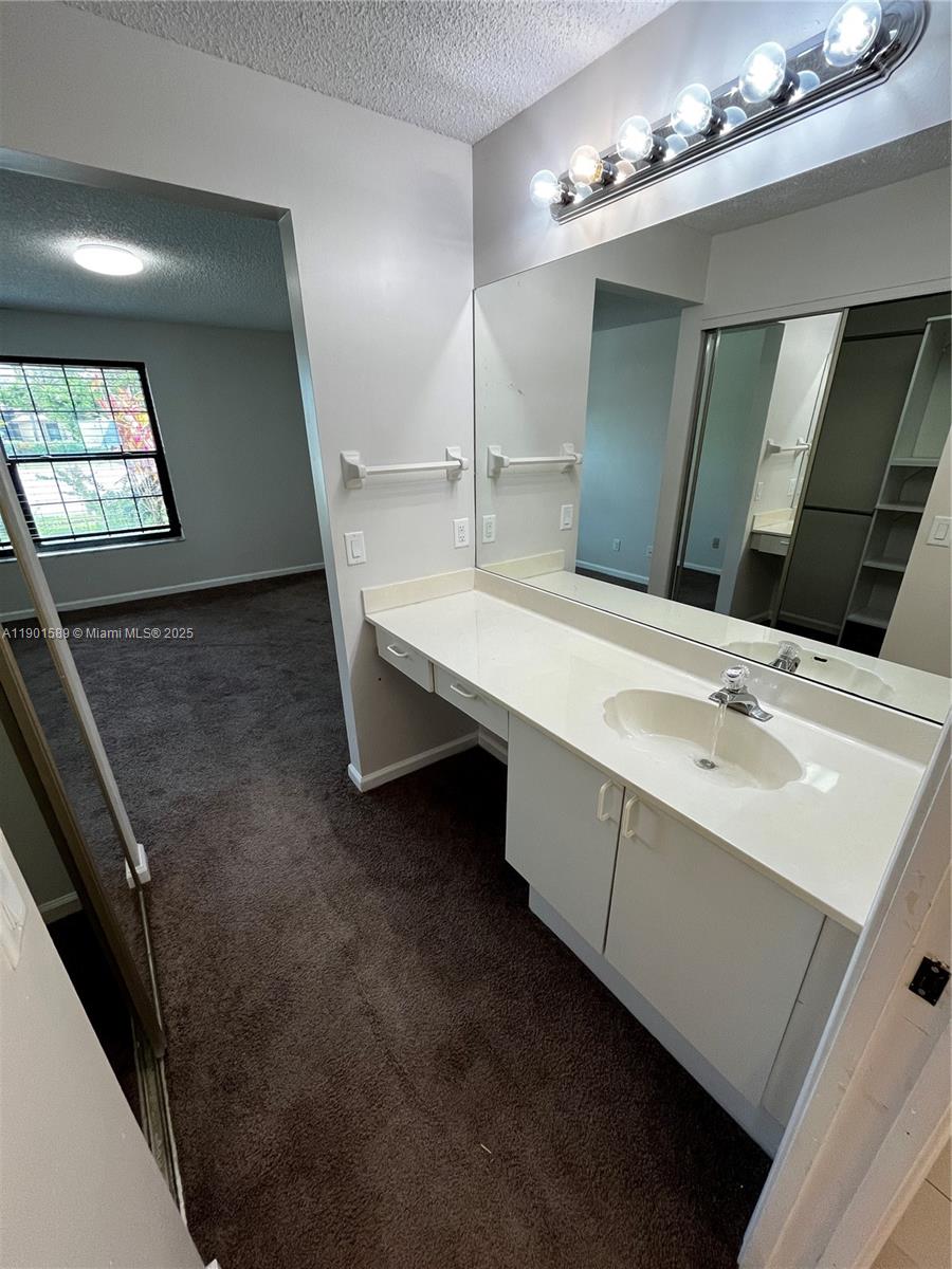 ABERDEEN 3 - Residential