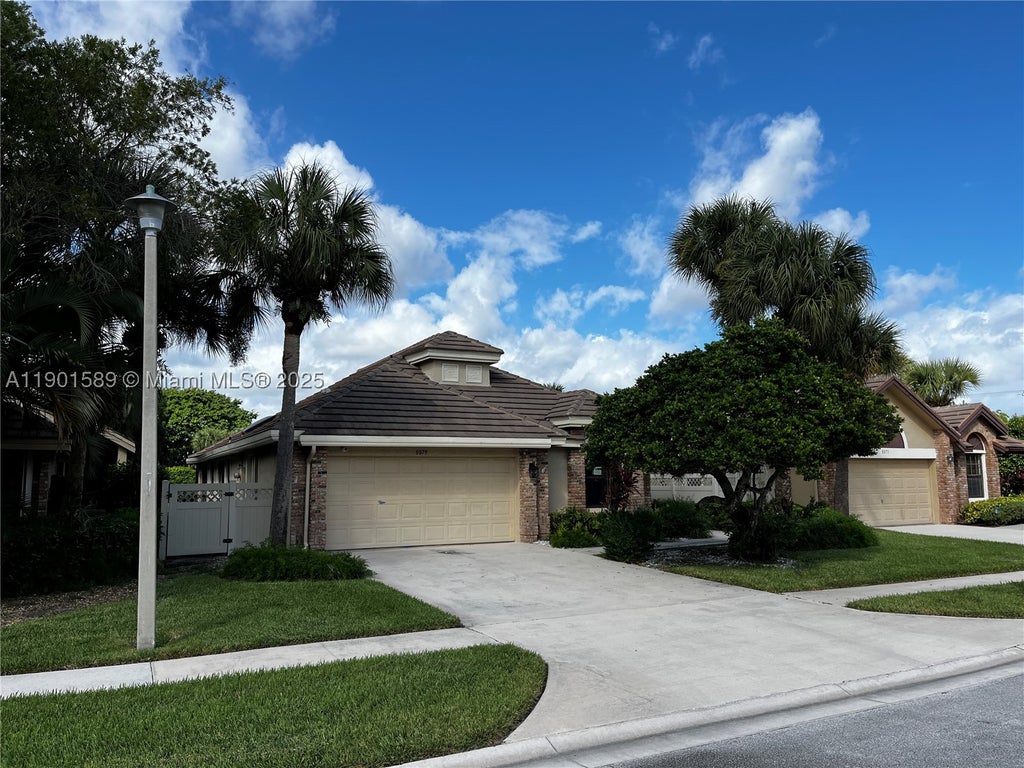 Photo of 8079 Popash Ct, Boynton Beach, FL 33472 (MLS # A11901589)