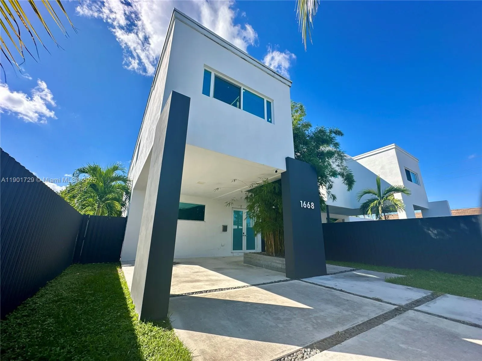 Miami, Florida 33145, United States, 4 Bedrooms Bedrooms, ,3 BathroomsBathrooms,Residential,Active,233098