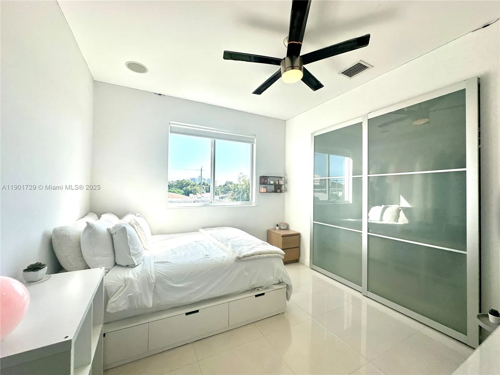 Miami, Florida 33145, United States, 4 Bedrooms Bedrooms, ,3 BathroomsBathrooms,Residential,Active,233098