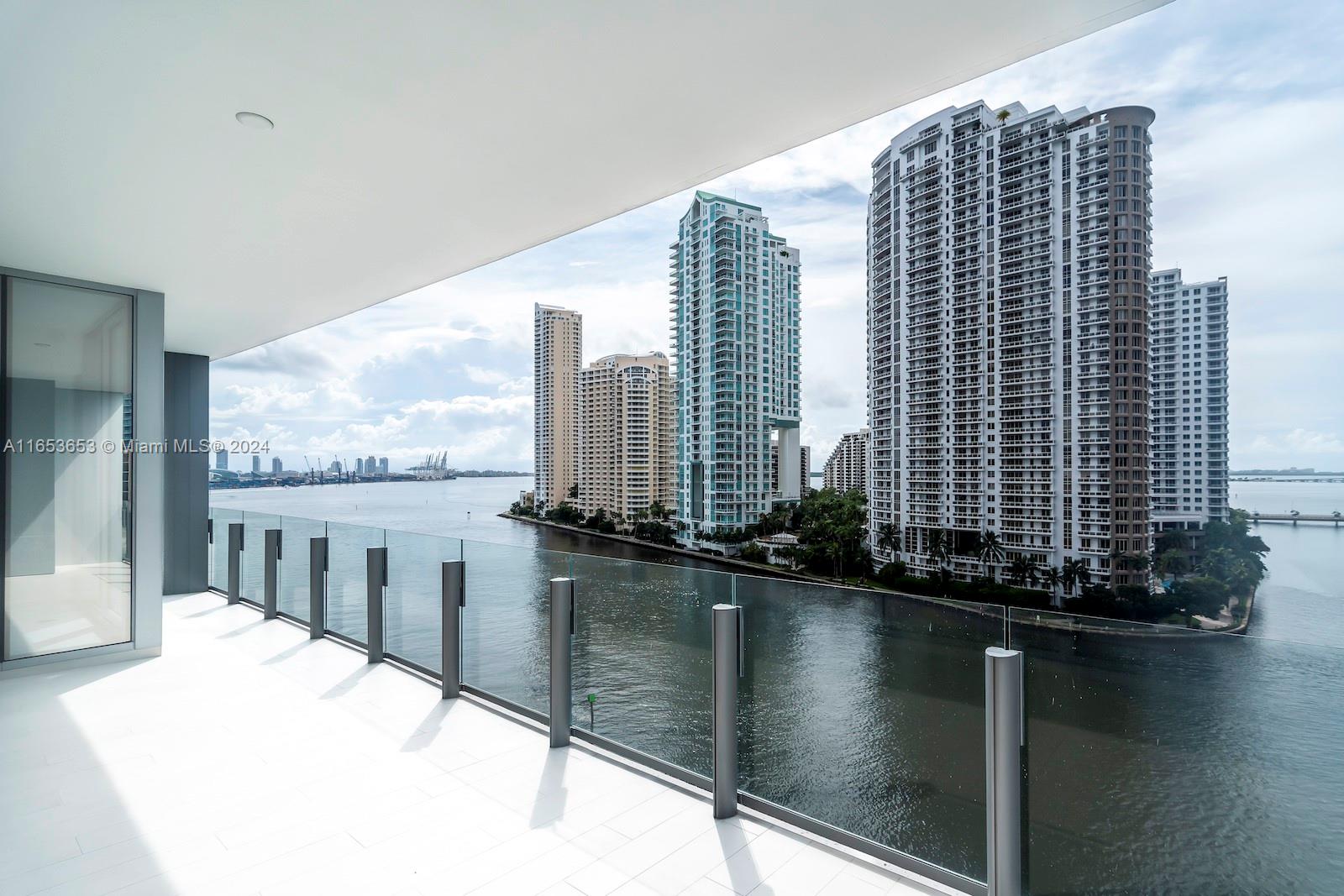 Property for Sale at 300 Biscayne Blvd Way 902, Miami, Broward County, Florida - Bedrooms: 2 
Bathrooms: 3  - $2,500,000
