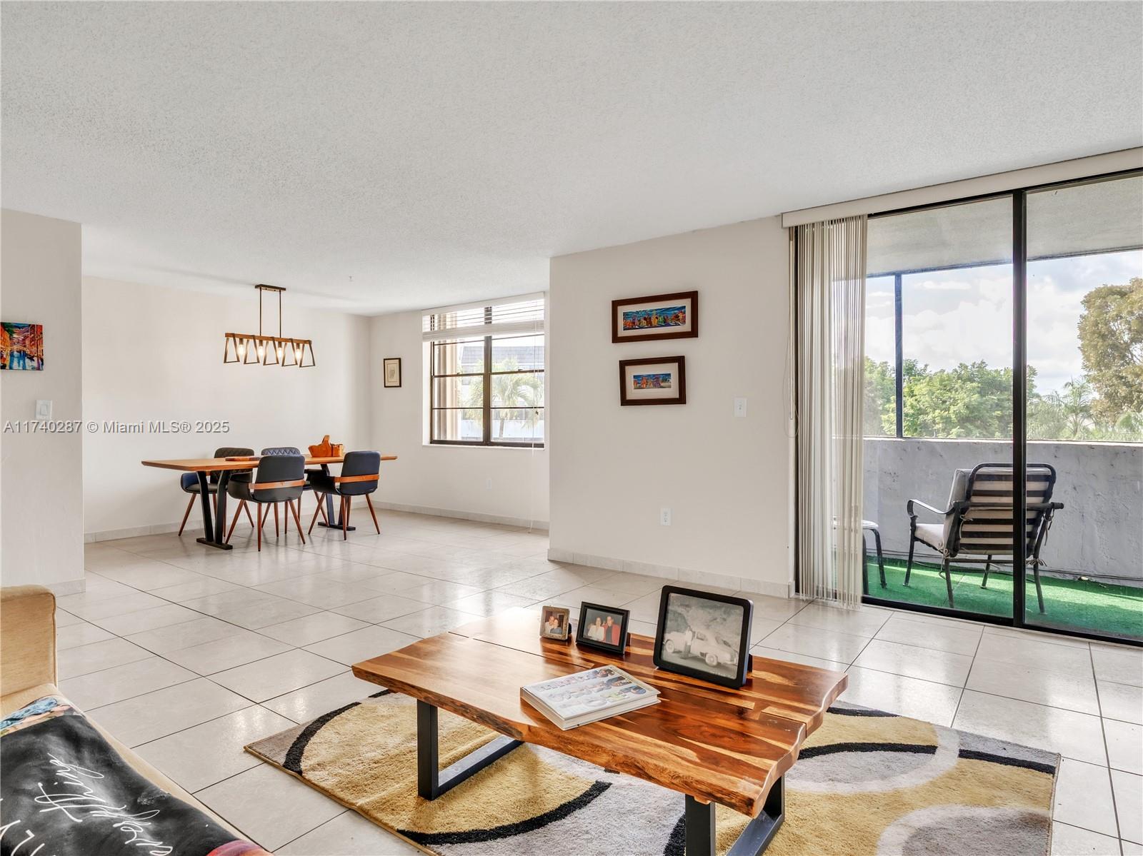 Property for Sale at 10850 N Kendall Dr 303, Miami, Broward County, Florida - Bedrooms: 2 
Bathrooms: 2  - $325,000
