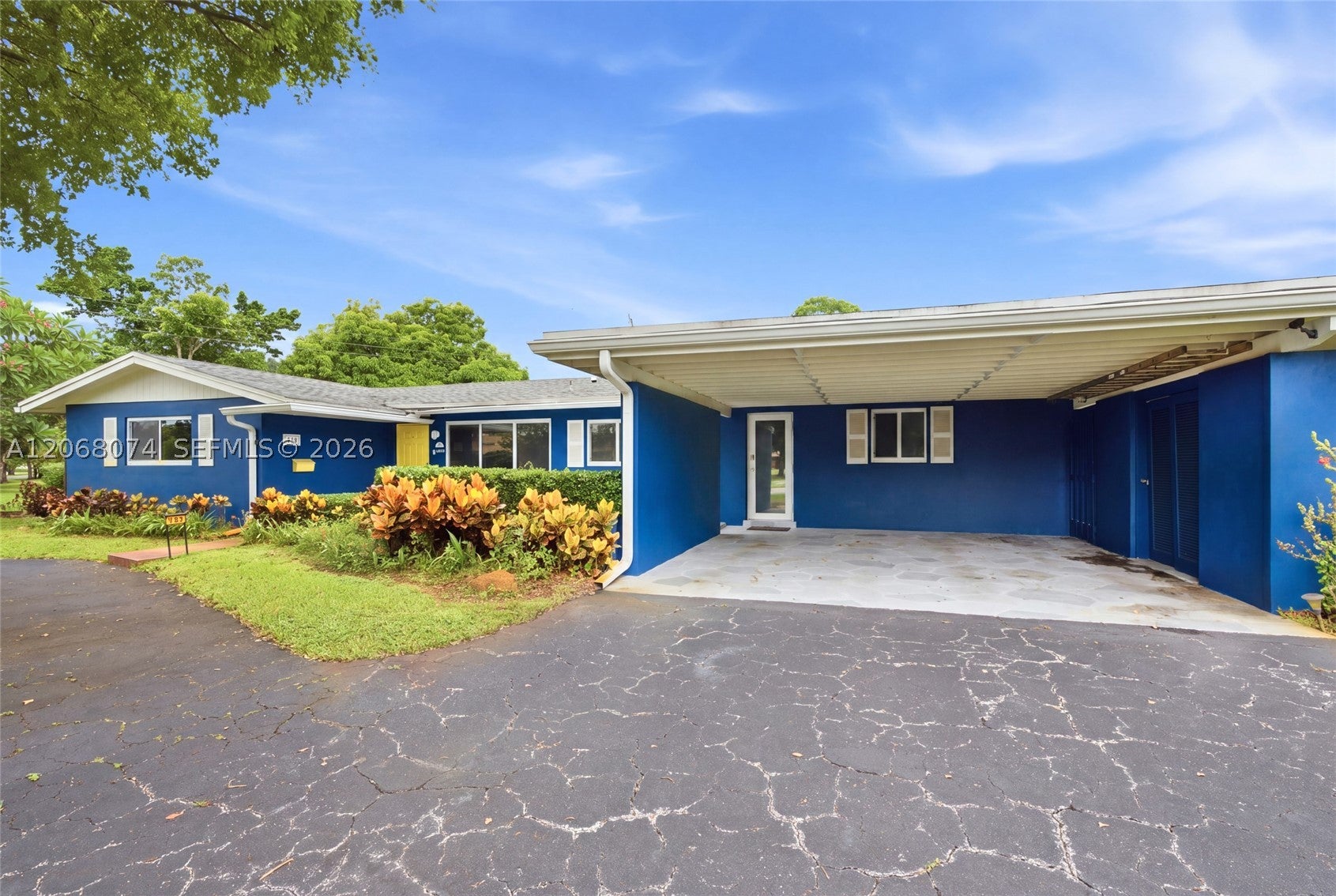 341 SW 54th Ave