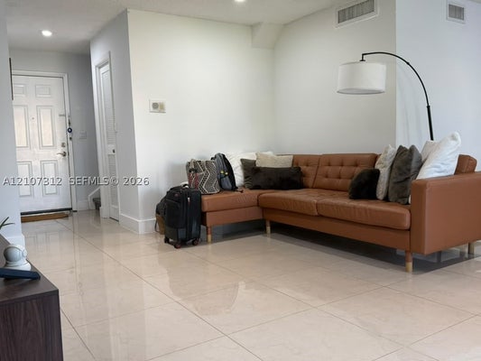17911 NW 68TH AVE APT M208, HIALEAH, FL 33015 - Image cb23ffc675b059a9a16ca38e10957821/1781345720